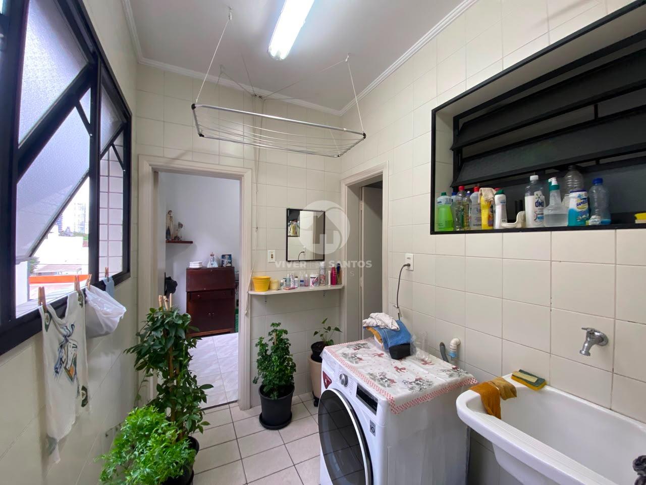 Apartamento 2 Dormitórios, Suíte, Garagem Fechada e 2 Quadras da Praia no Embaré - Santos SP em Embaré, Santos — foto 14