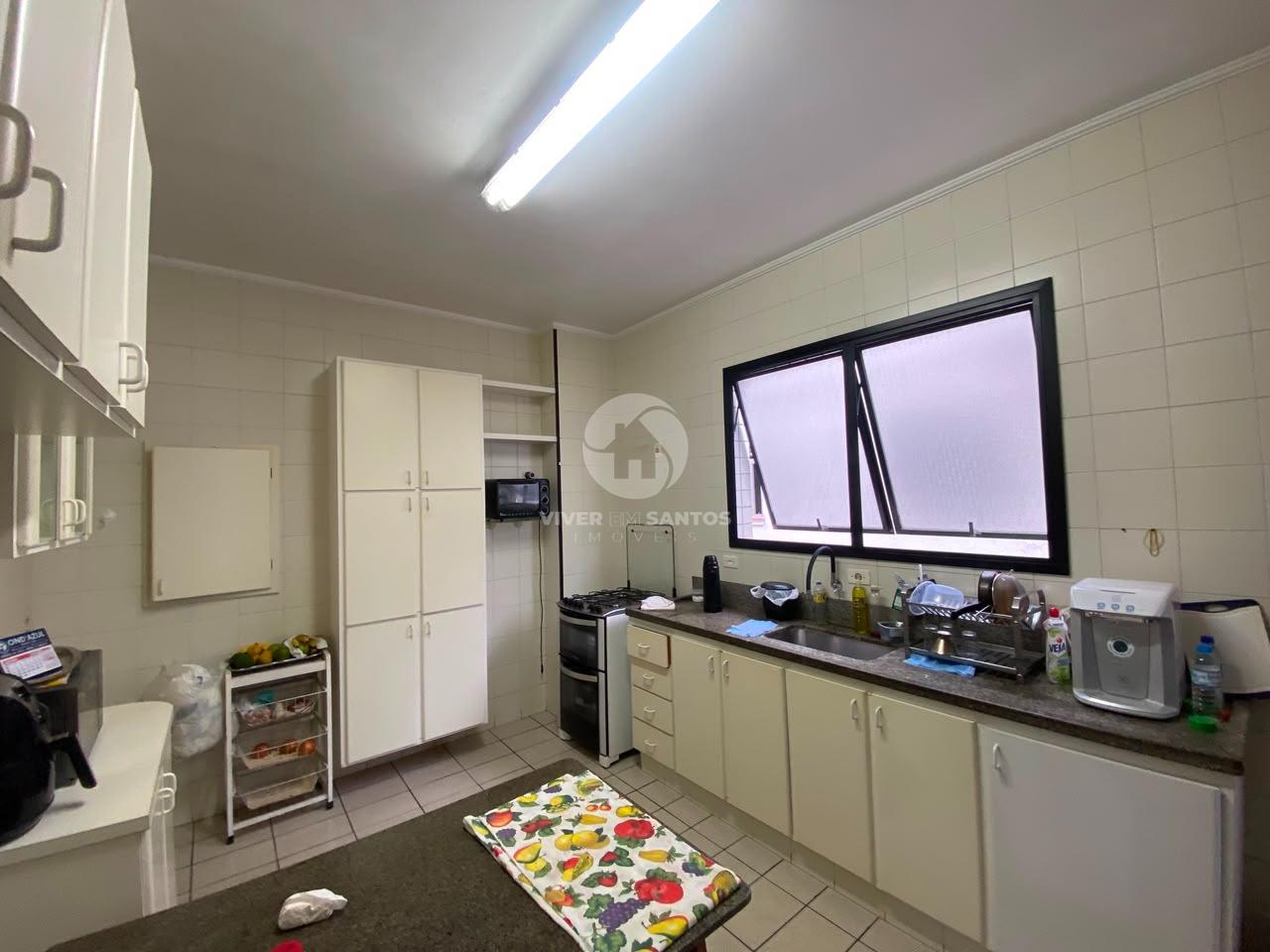 Apartamento 2 Dormitórios, Suíte, Garagem Fechada e 2 Quadras da Praia no Embaré - Santos SP em Embaré, Santos — foto 13