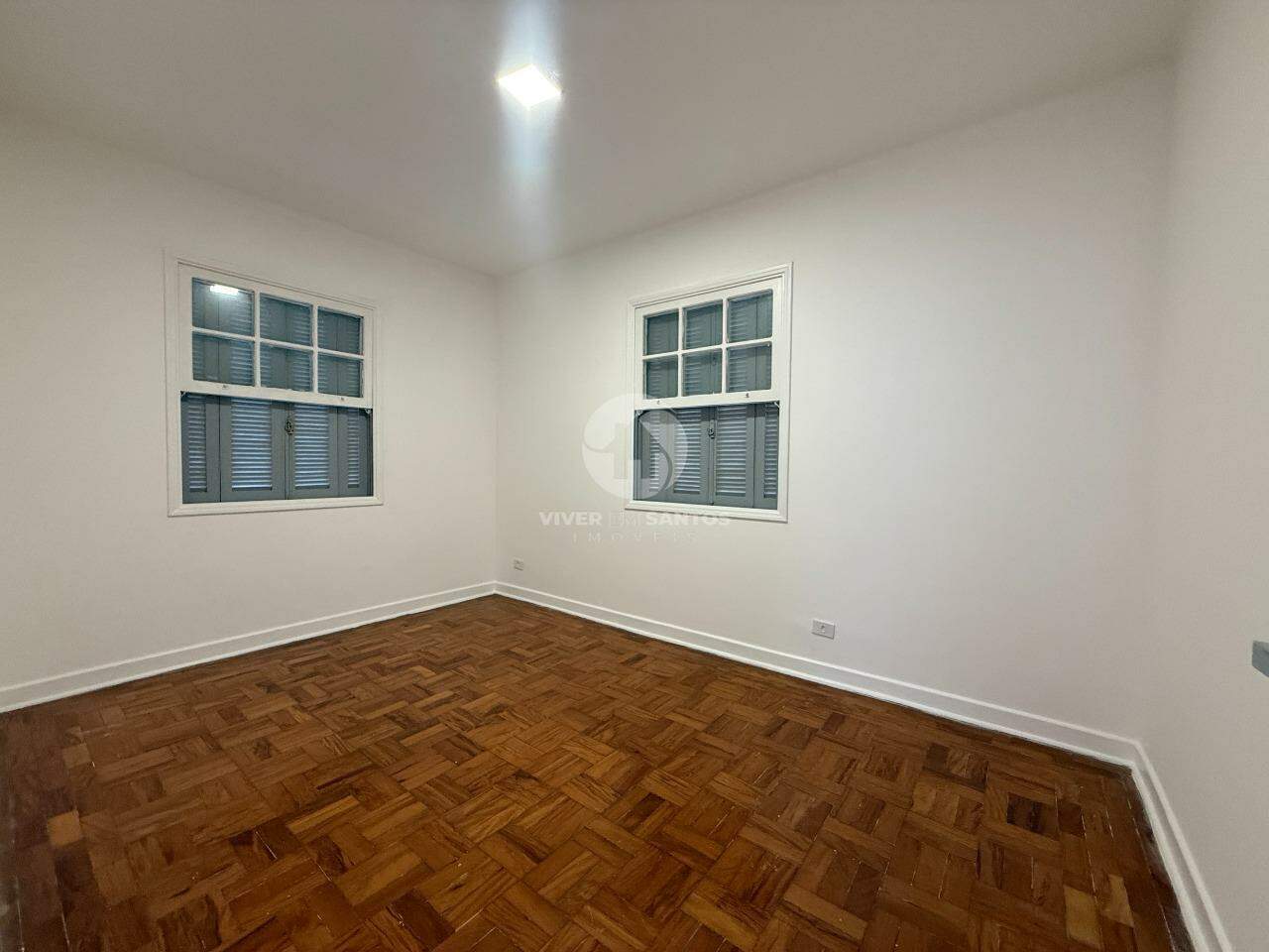 Apartamento 2 Dormitórios, de Frente e Excelente Localização no Marapé - Santos SP em Marapé, Santos — foto 9