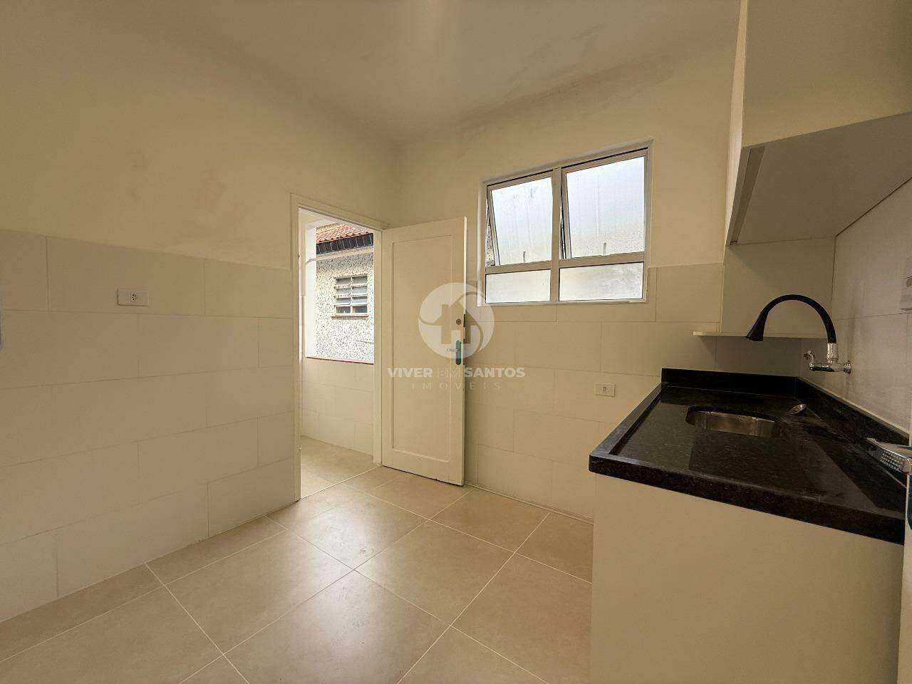 Apartamento 2 Dormitórios, de Frente e Excelente Localização no Marapé - Santos SP em Marapé, Santos — foto 5