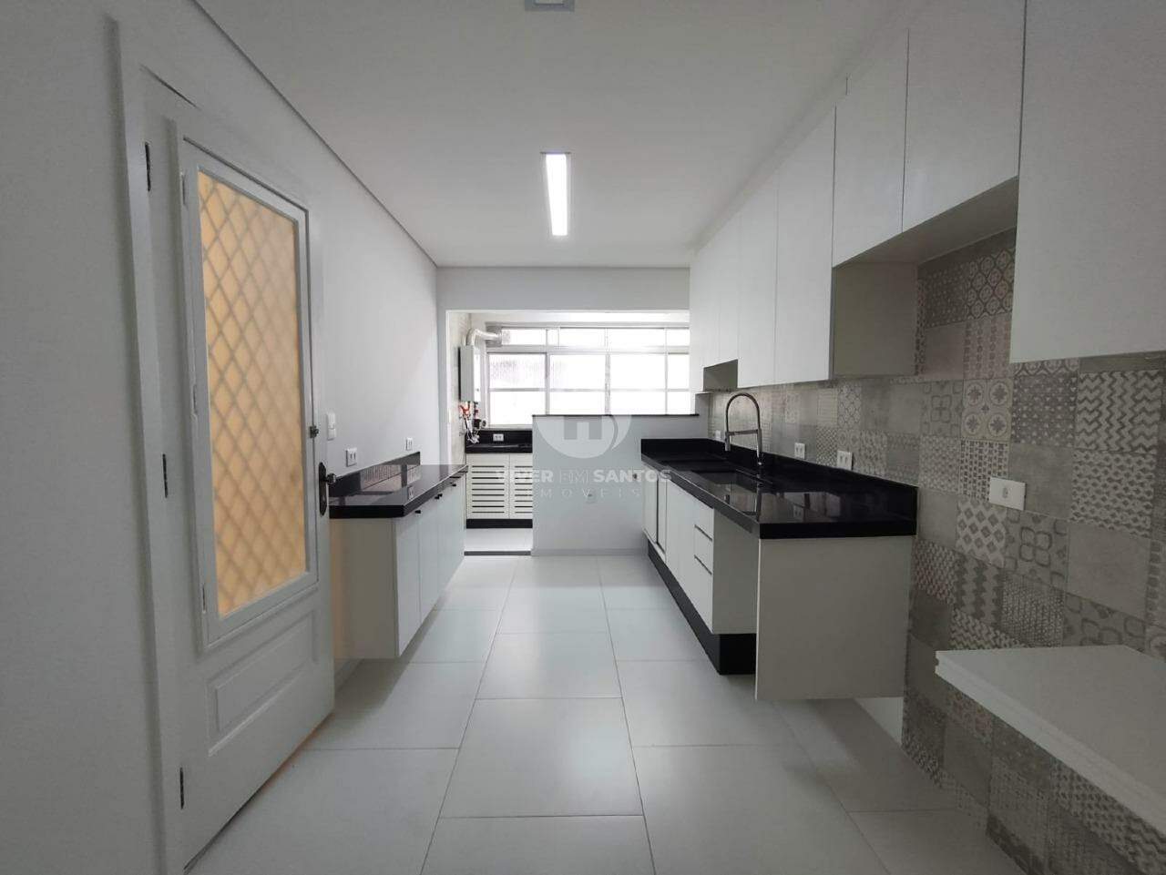 Apartamento 3 Dormitórios, 2 Vagas, Vista Mar e Totalmente Reformado na Ponta da Praia - Santos SP em Aparecida, Santos — foto 22
