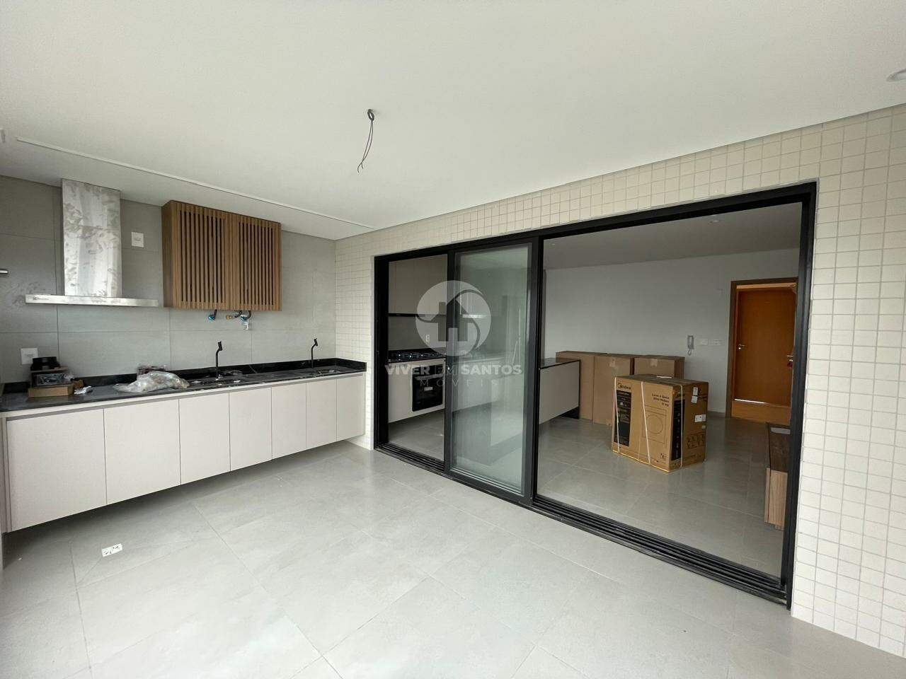Apartamento 2 Dormitórios, Varanda Gourmet e Vista Livre - Santos SP em José Menino, Santos — foto 2