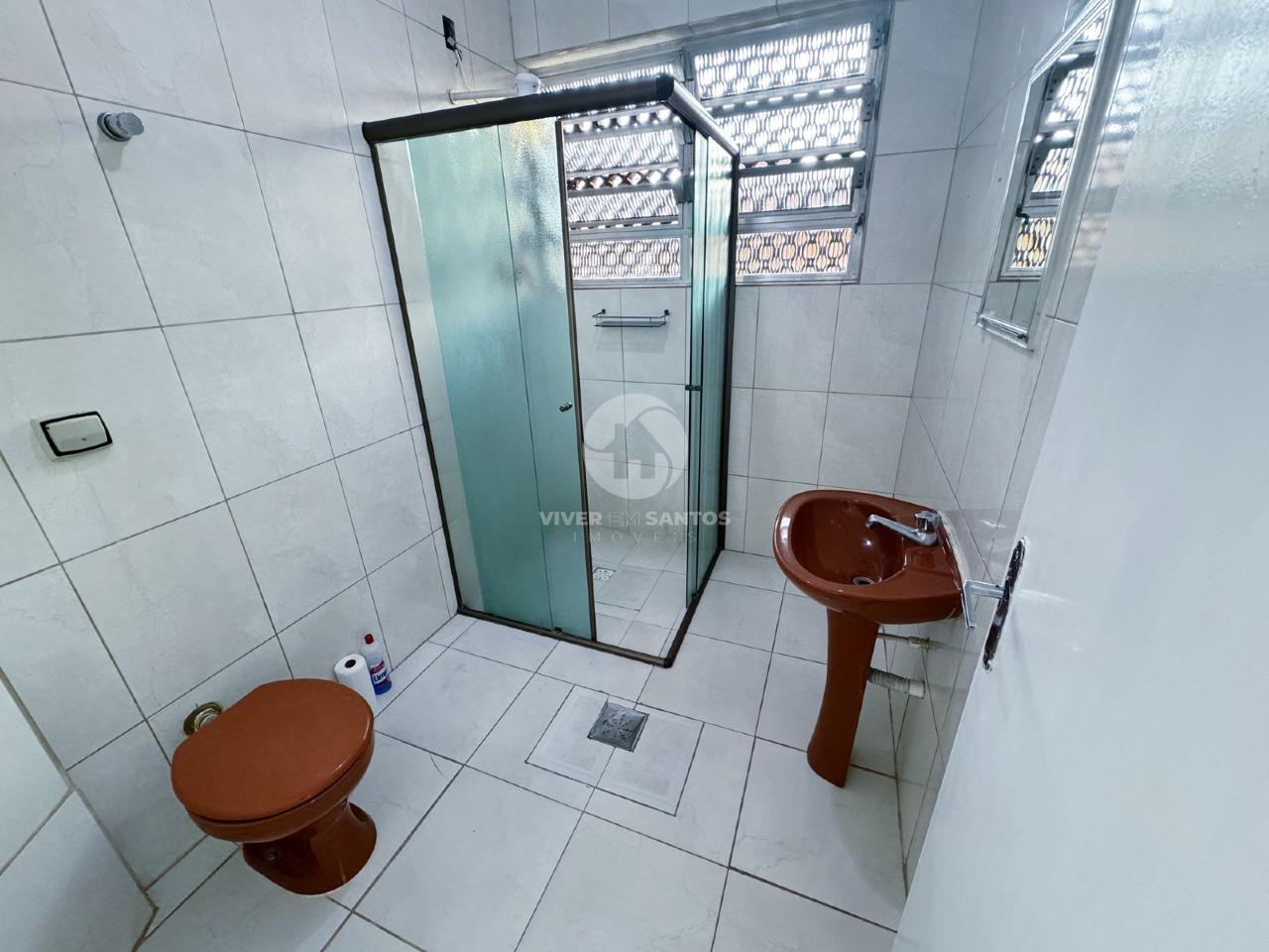 Apartamento 2 Dormitórios, Ótima Localização e 1 Vaga no Gonzaga - Santos SP em Gonzaga, Santos — foto 5