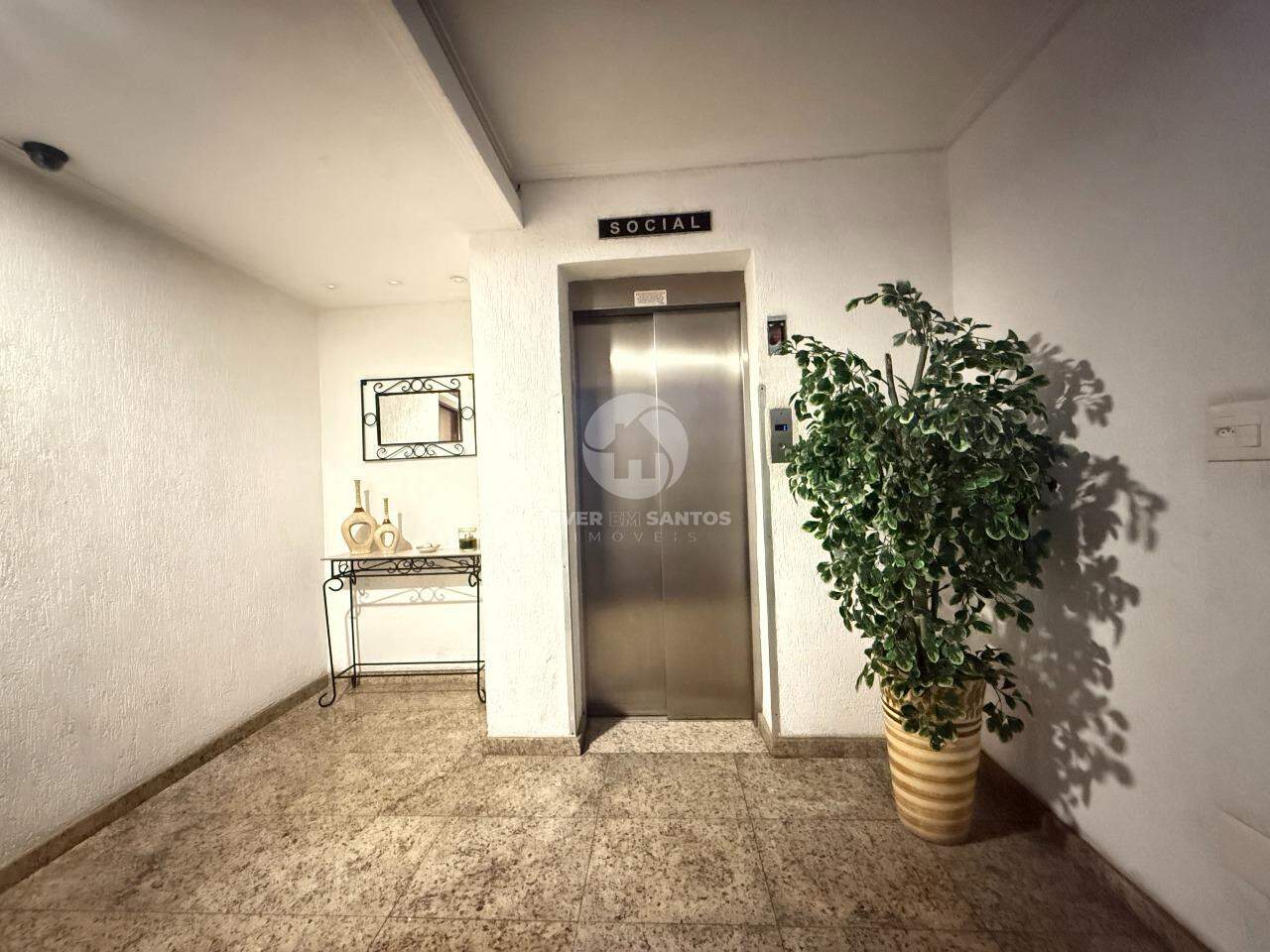 Apartamento 1 Dormitório, Armários Planejados e Reformado no José Menino - Santos SP em José Menino, Santos — foto 4