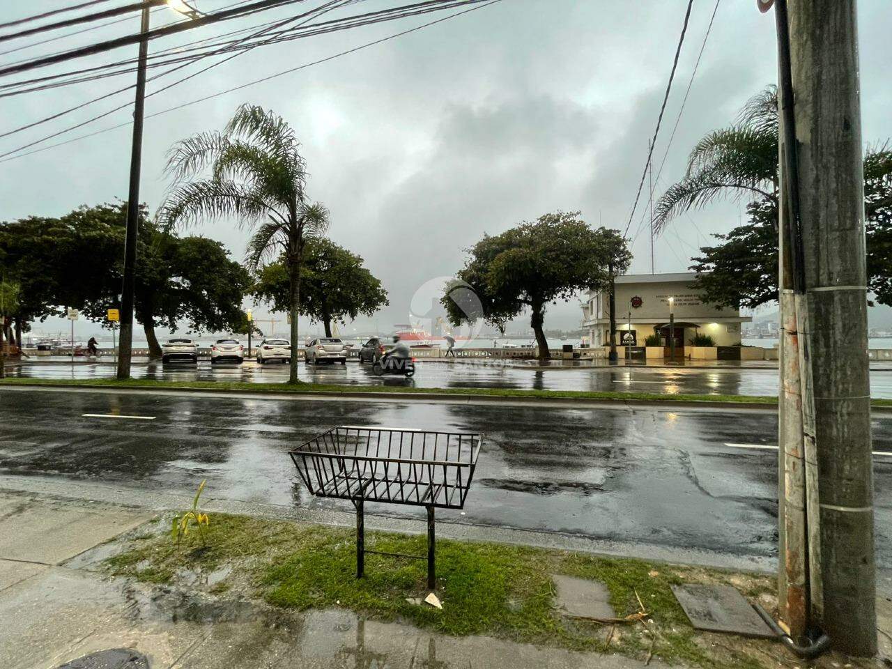 Apartamento 2 Dormitórios, Frente ao Mar e Pronto para Morar na Ponta da Praia - Santos SP em Ponta da Praia, Santos — foto 13