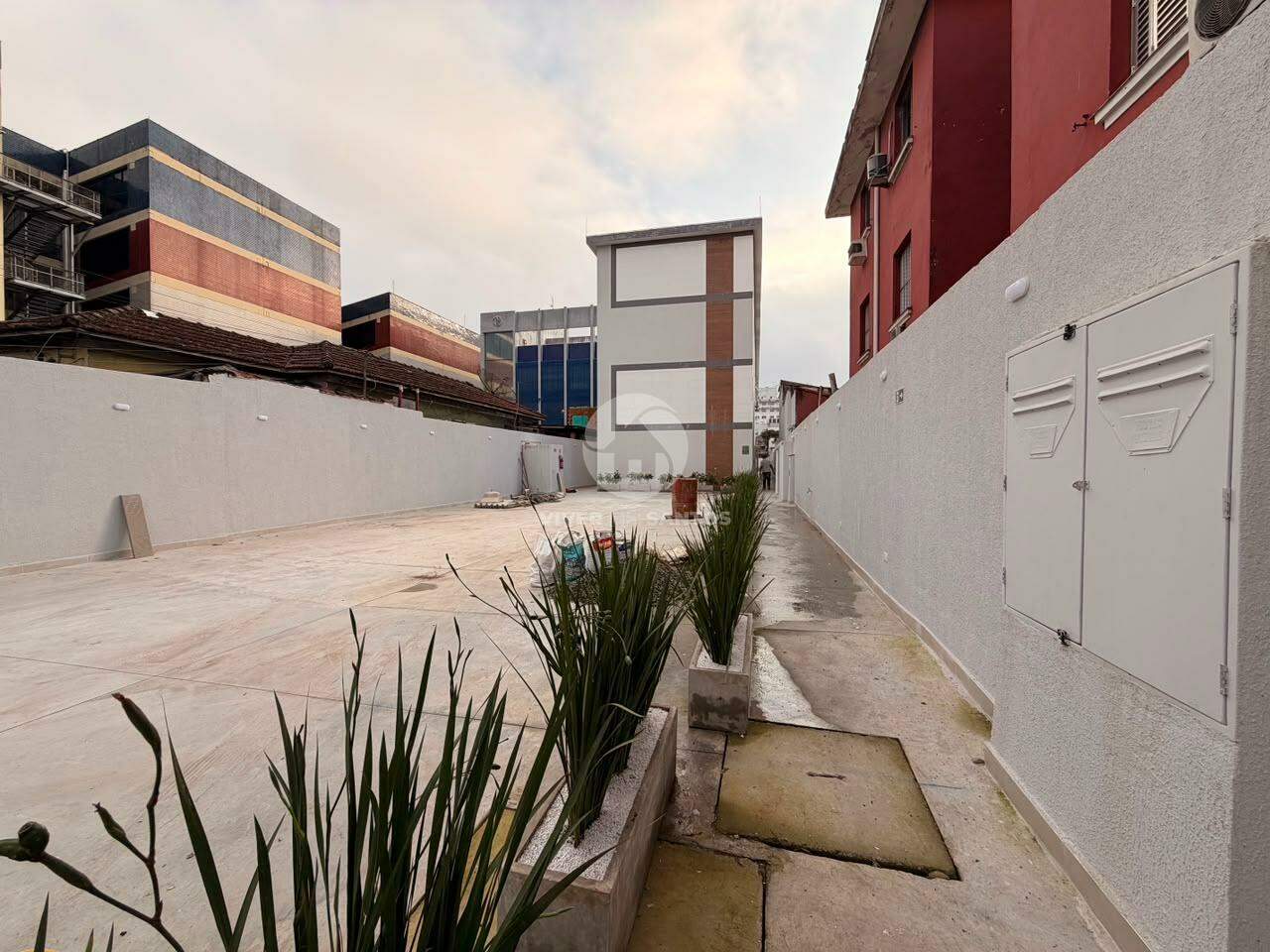 Apartamento Térreo 2 Dormitórios, Elevador e Churrasqueira no Macuco - Santos SP em Macuco, Santos — foto 13
