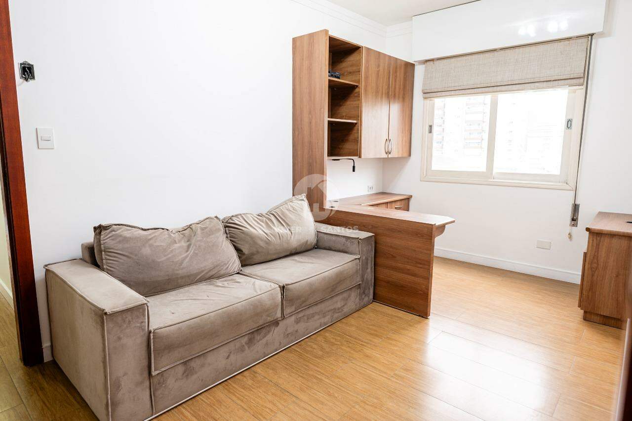 Apartamento 4 Dormitórios, Reformado e Porteira Fechada no Gonzaga - Santos/SP em Gonzaga, Santos — foto 2