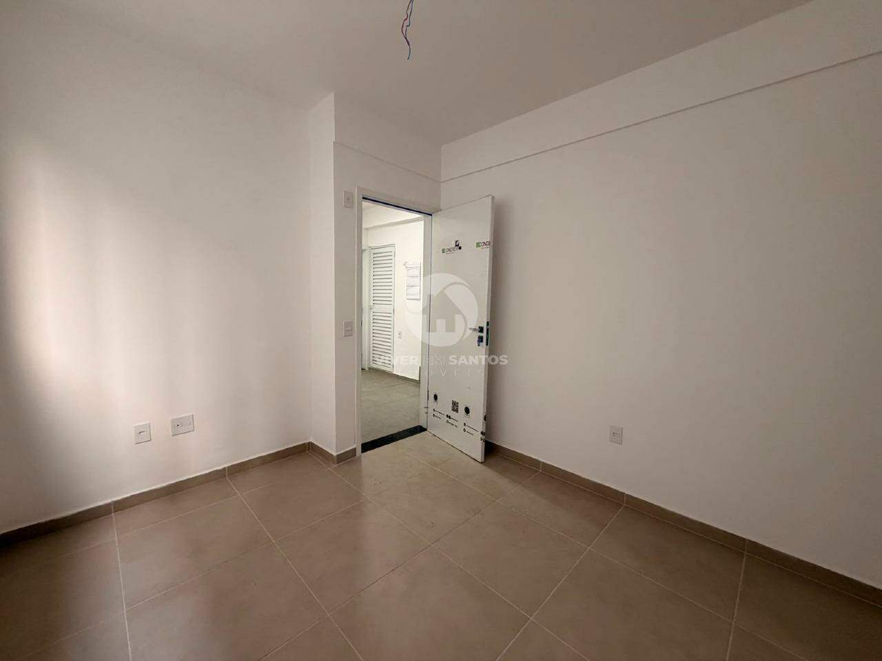 Apartamento Térreo 2 Dormitórios, Elevador e Churrasqueira no Macuco - Santos SP em Macuco, Santos — foto 2