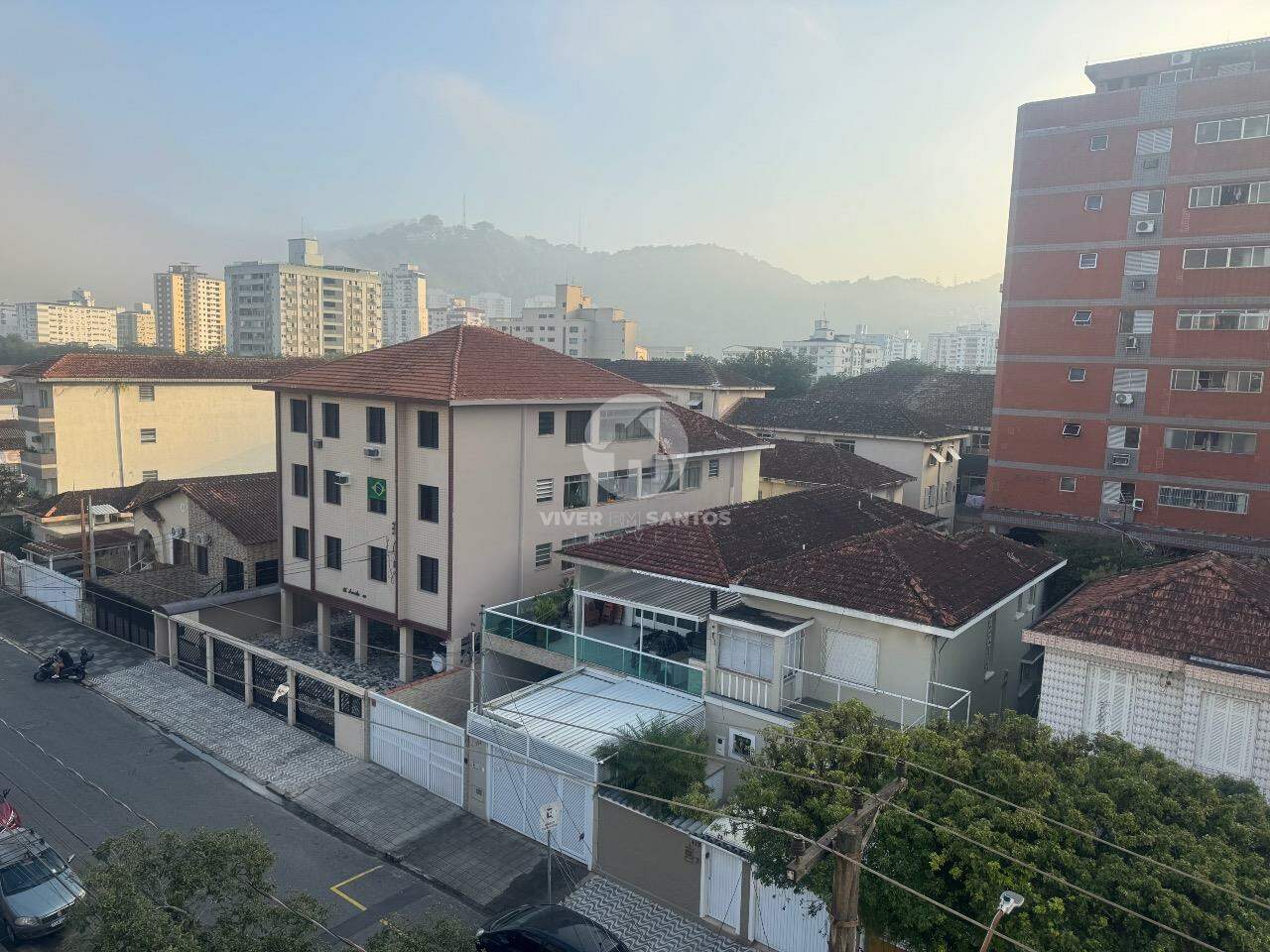 Apartamento Reformado com 2 Dormitórios sendo 1 suite + Dependência em Marapé, Santos — foto 4