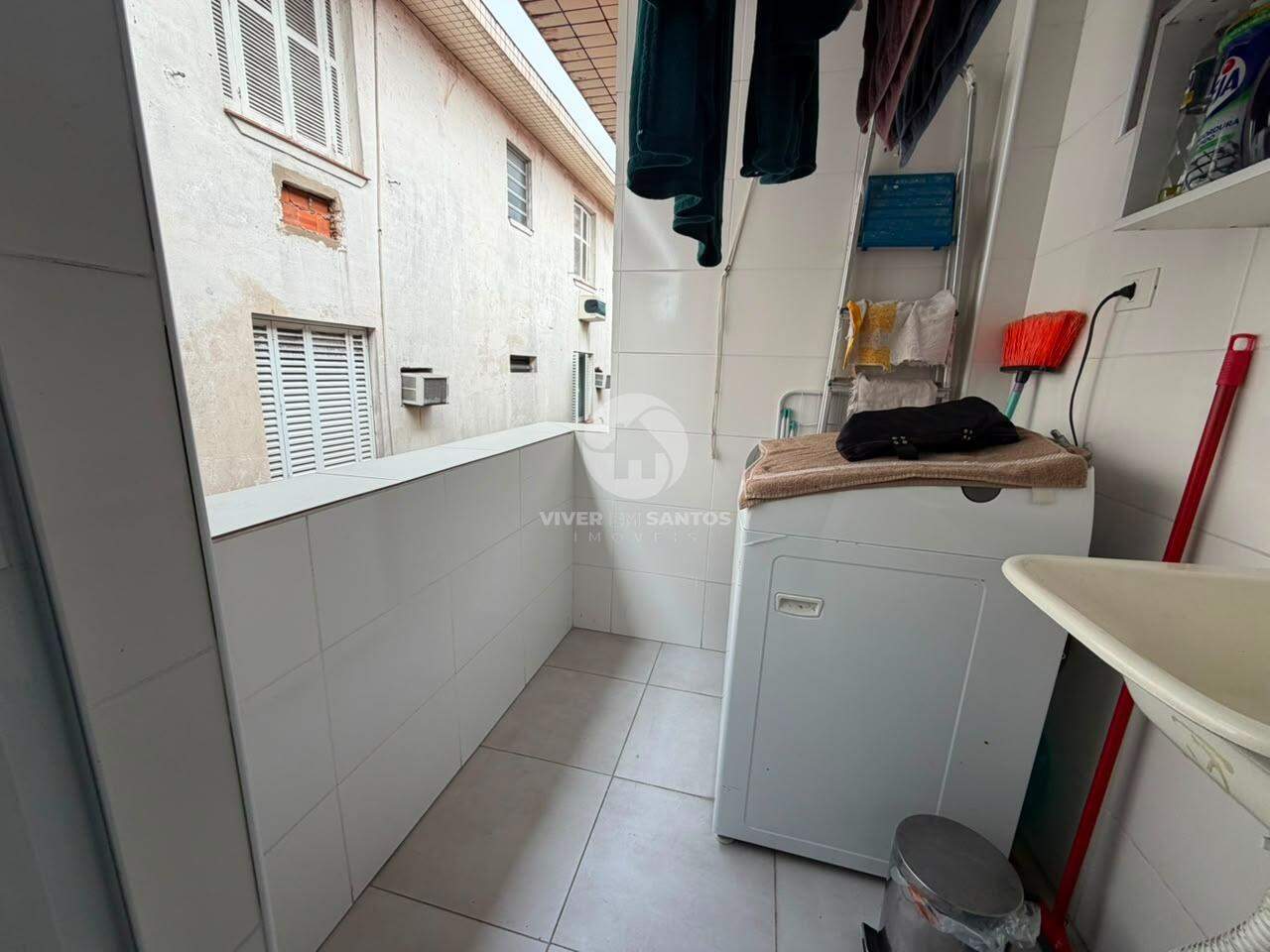 Apartamento 2 Dormitórios, Totalmente Reformado no Boqueirão - Santos SP em Boqueirão, Santos — foto 8