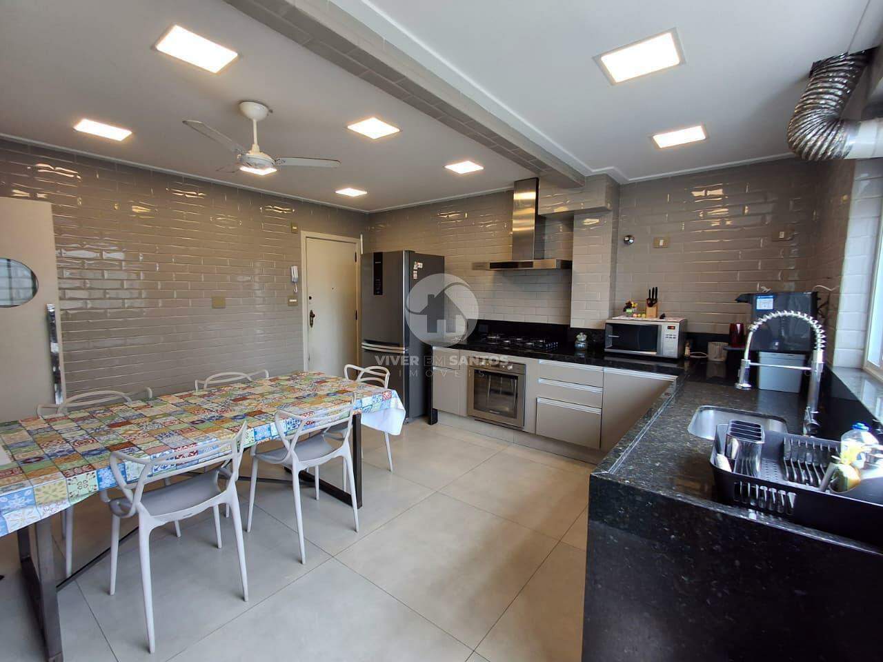 Apartamento 2 Dormitórios, Dependência Completa e Garagem Fechada Encruzilhada - Santos/SP em Encruzilhada, Santos — foto 6