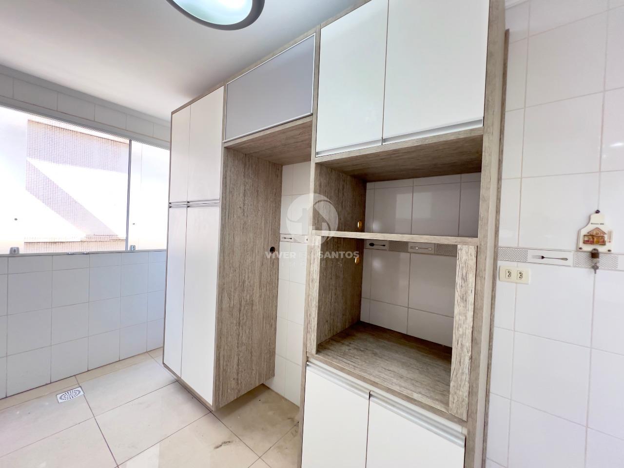 Apartamento varanda de frente reformado 2 quartos, na quadra da praia no Boqueirão - Santos em Boqueirão, Santos — foto 11