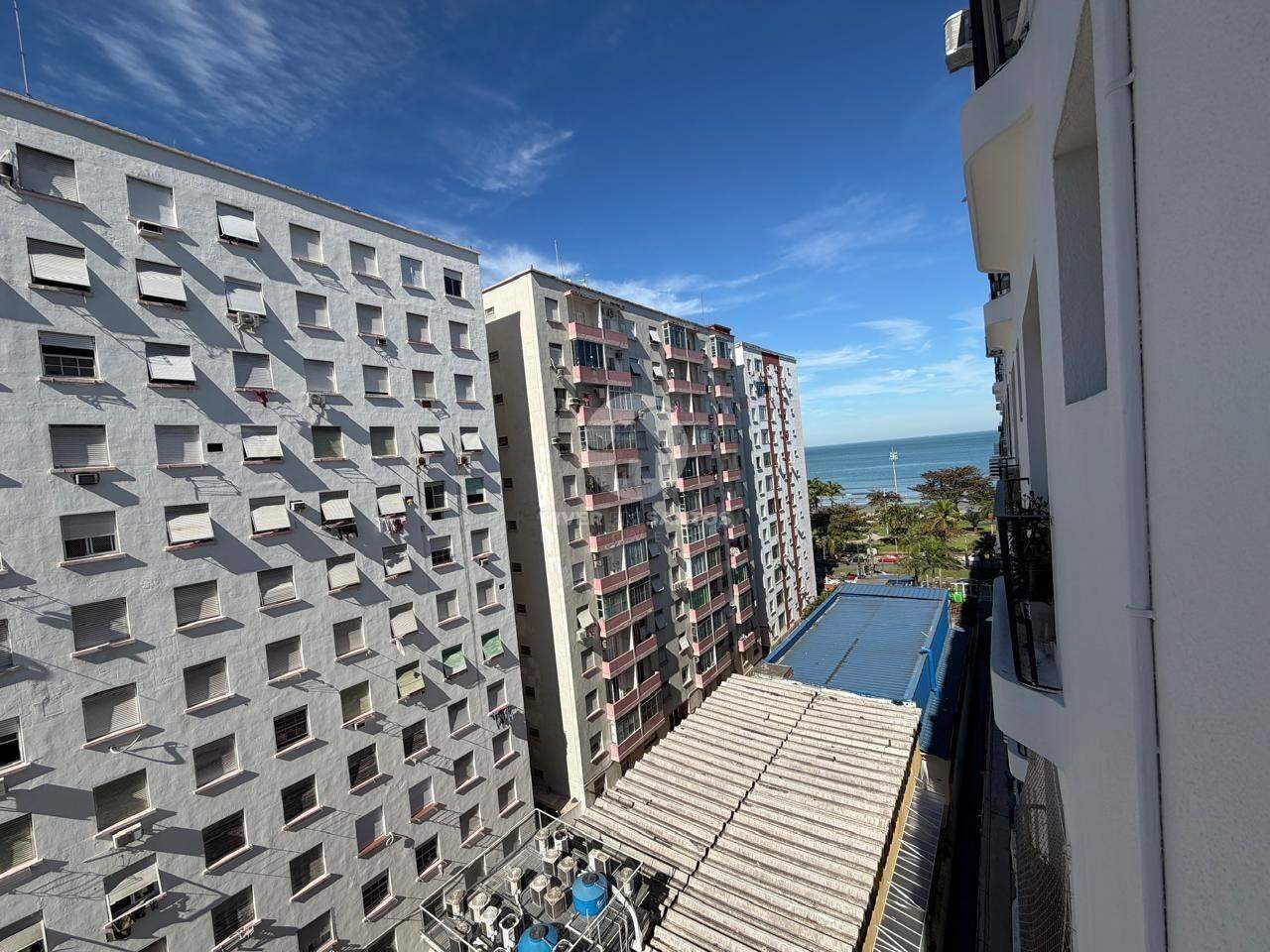Apartamento 2 Dormitórios, 1 Vaga e Vista Permanente para o Mar no Embaré - Santos/SP em Embaré, Santos — foto 5