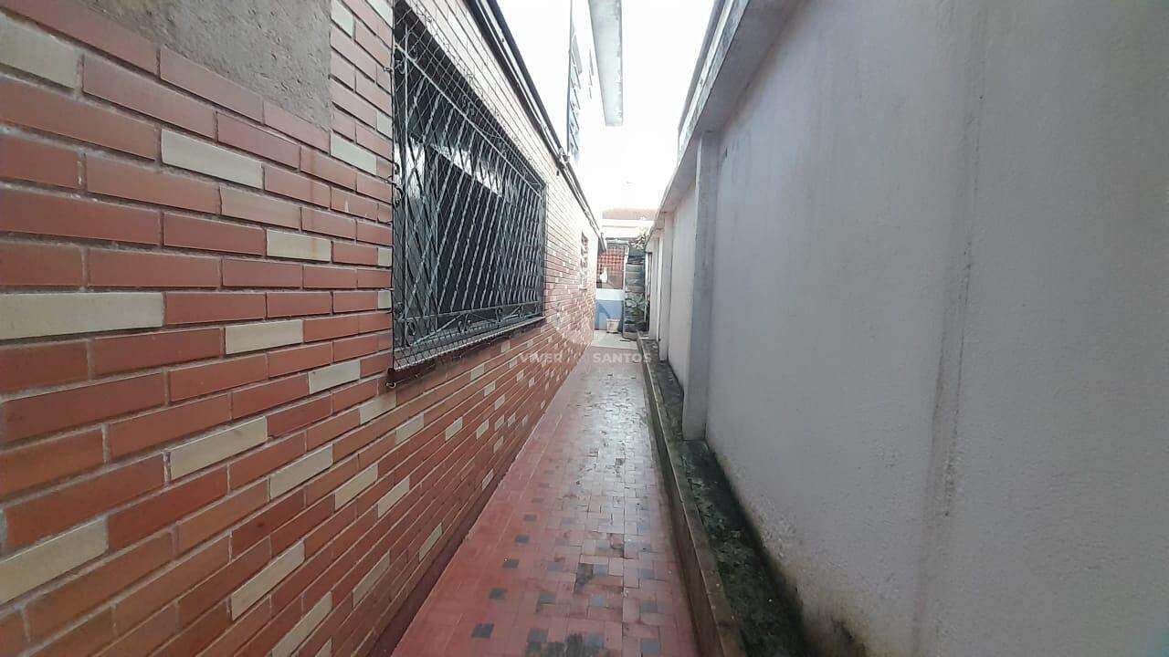 Sobrado 3 Dormitórios, Edícula Completa e Excelente Potencial de Reforma na Vila Belmiro - Santos/SP em Vila Belmiro, Santos — foto 4