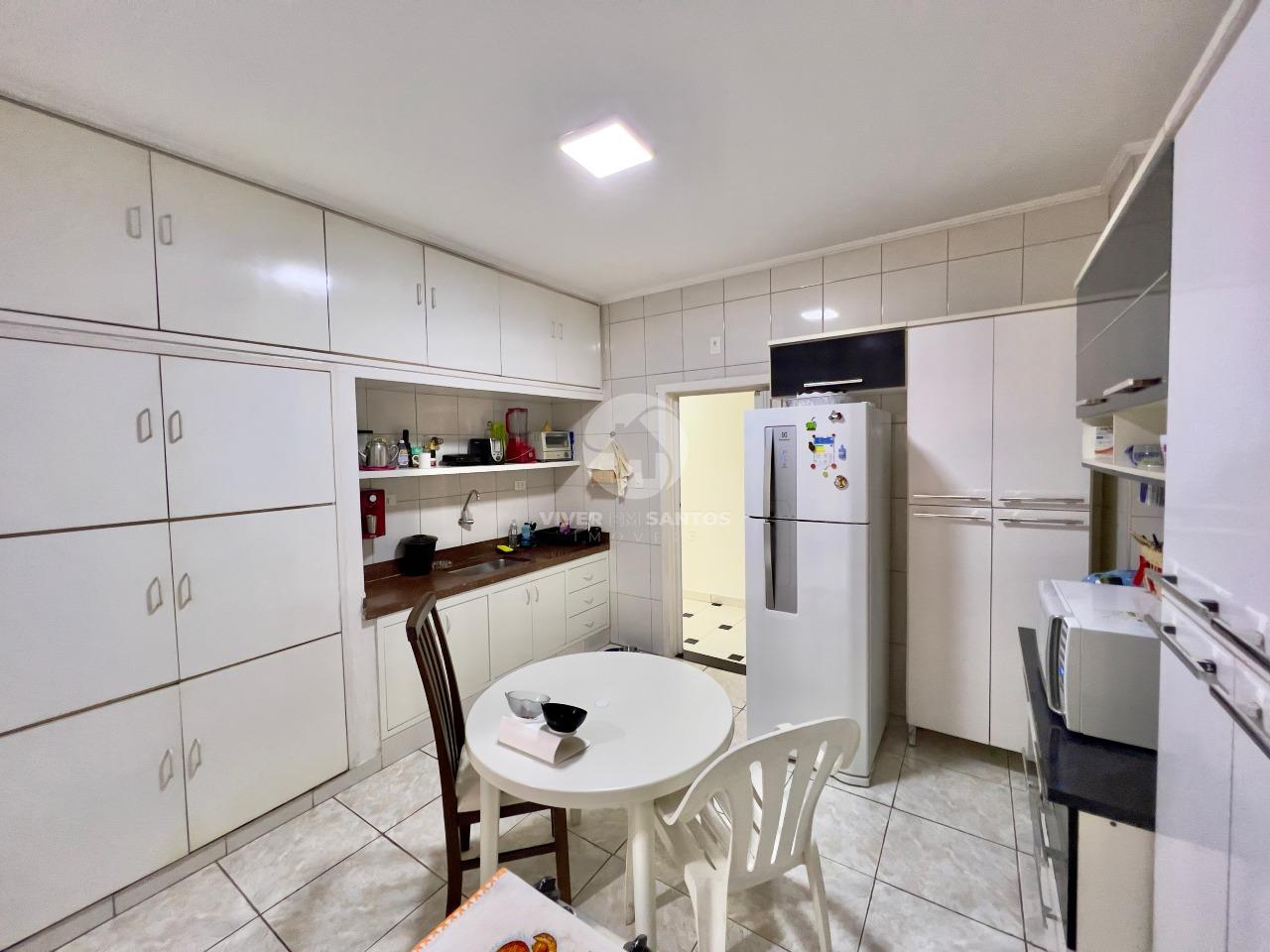 Apartamento 2 Dormitórios, Segunda Quadra da Praia e Potencial para Retrofit no Boqueirão - Santos SP em Boqueirão, Santos — foto 15