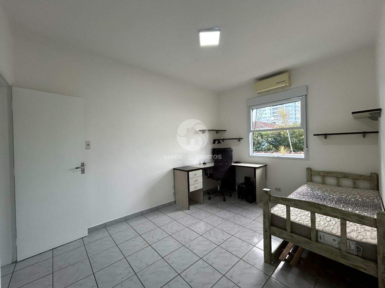 Casa Sobreposta em Condomínio 2 Dormitórios, Pronta para Morar no Embaré - Santos SP em Embaré, Santos — foto 12