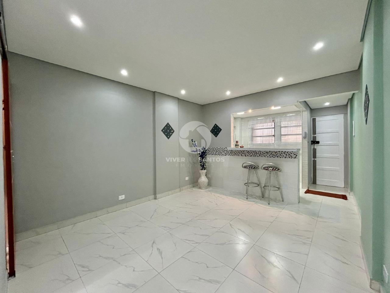 Sala Living Reformada, Quadra da Praia e Possibilidade de 1 Dormitório na Ponta da Praia - Santos SP em Ponta da Praia, Santos — foto 4