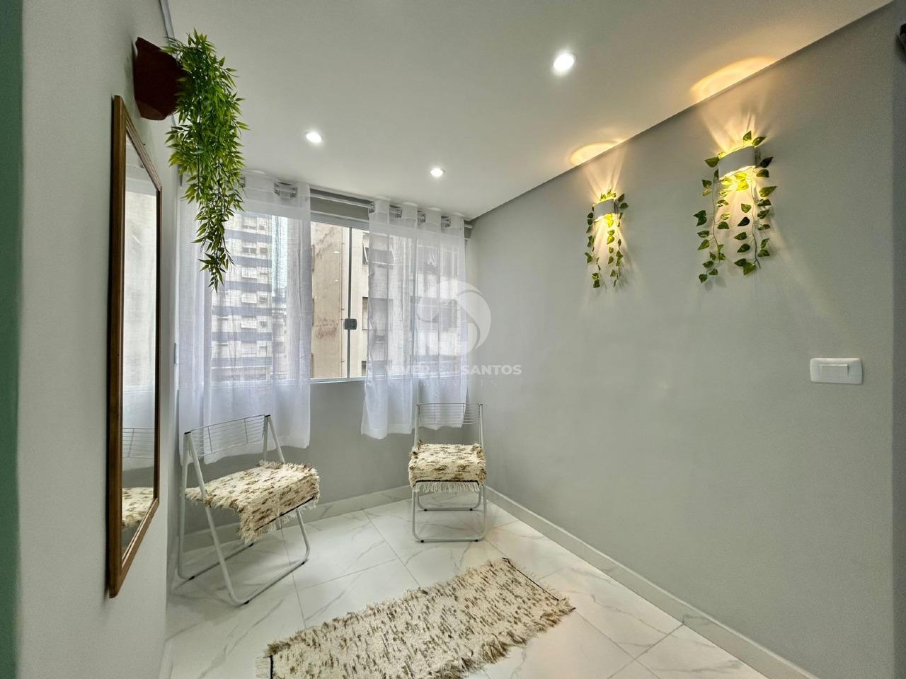 Sala Living Reformada, Quadra da Praia e Possibilidade de 1 Dormitório na Ponta da Praia - Santos SP em Ponta da Praia, Santos — foto 6