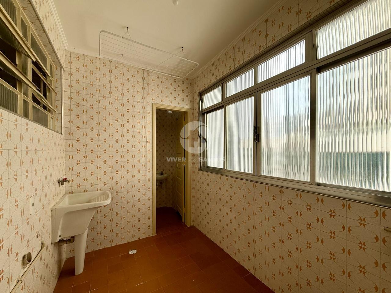 Apartamento 2 Dormitórios, Vaga Demarcada e Elevador no Gonzaga – Santos/SP em Gonzaga, Santos — foto 16