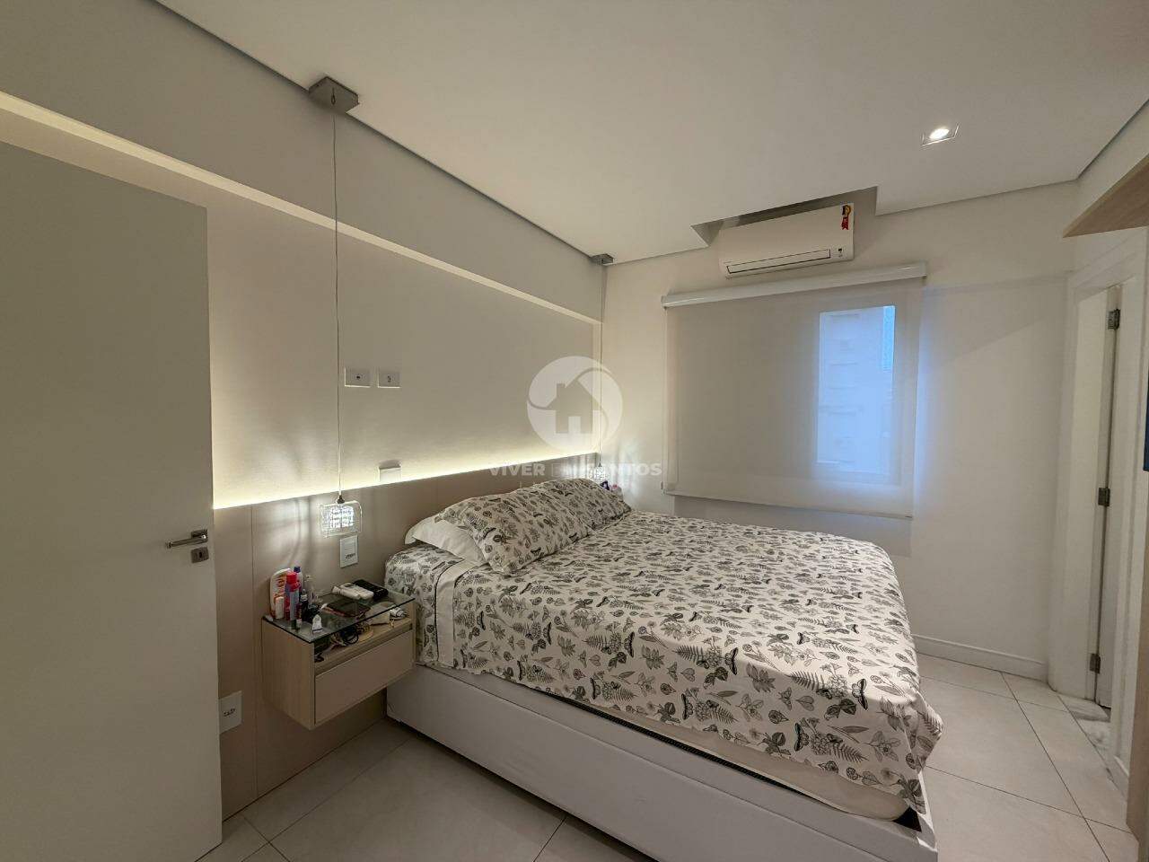 Apartamento 2 Dormitórios, Suíte, Vaga Demarcada na Quadra da Praia na Ponta da Praia – Santos/SP em Ponta da Praia, Santos — foto 7