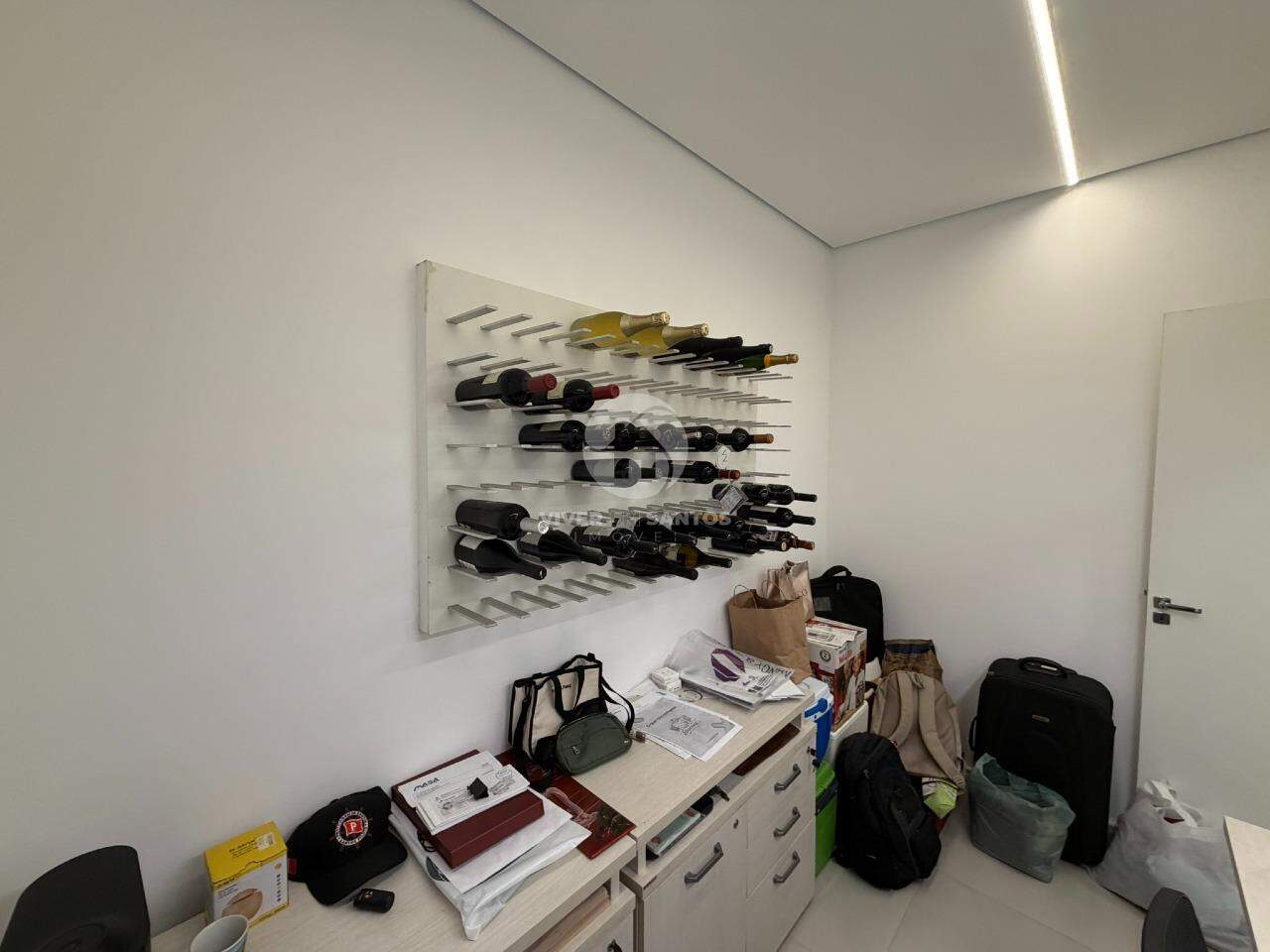 Apartamento 2 Dormitórios, Suíte, Vaga Demarcada na Quadra da Praia na Ponta da Praia – Santos/SP em Ponta da Praia, Santos — foto 21
