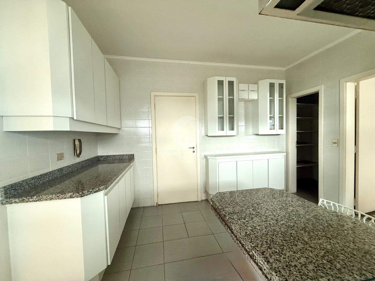 Casa no Jardim Acapulco, 6 Suítes, Piscina, Quadra e Terreno de 2.000 m² – Guarujá/SP em Jardim Acapulco, Guarujá — foto 23