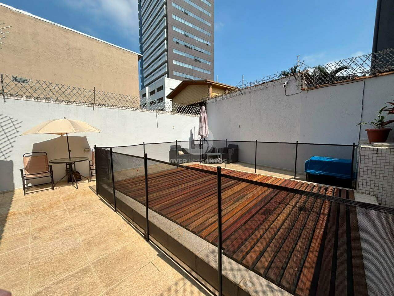Casa Sobreposta Baixa, 4 Dormitórios, 2 Suítes e Piscina na Vila Mathias – Santos/SP em Vila Mathias, Santos — foto 3