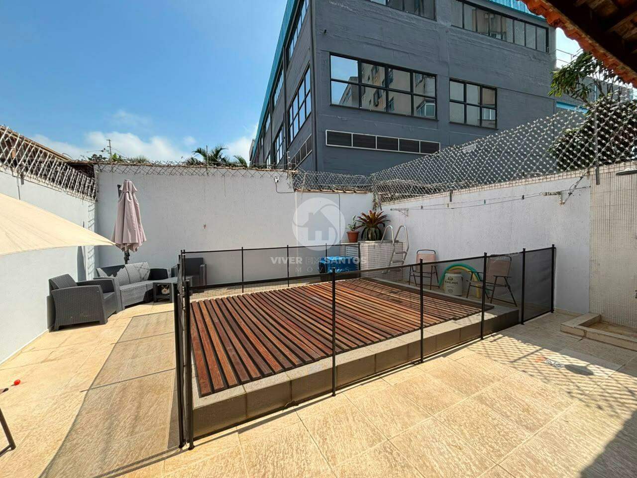 Casa Sobreposta Baixa, 4 Dormitórios, 2 Suítes e Piscina na Vila Mathias – Santos/SP em Vila Mathias, Santos — foto 2