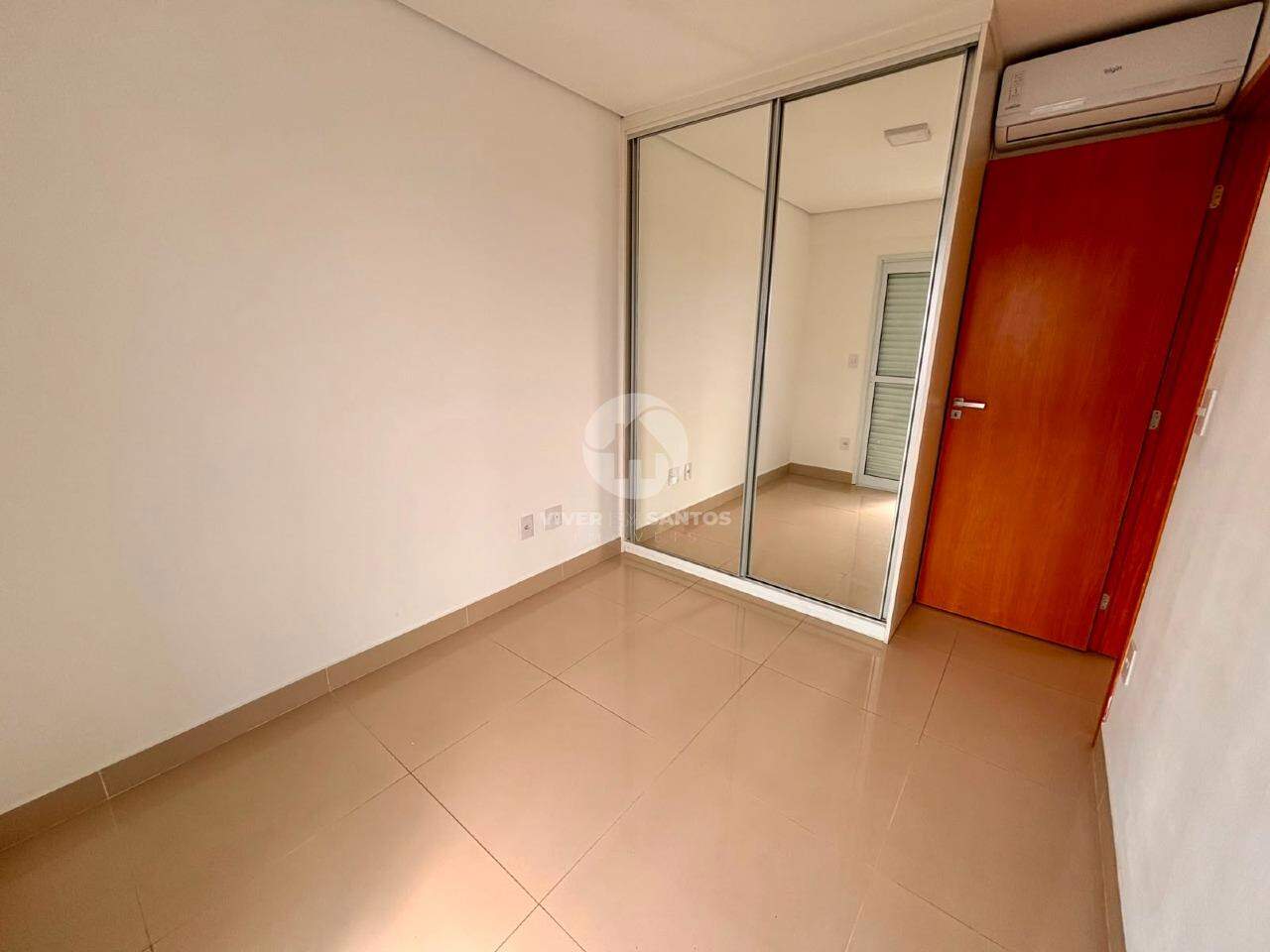 Apartamento 2 Dormitórios, 1 Vaga, Andar Alto e Vista Livre no Embaré - Santos SP em Embaré, Santos — foto 10