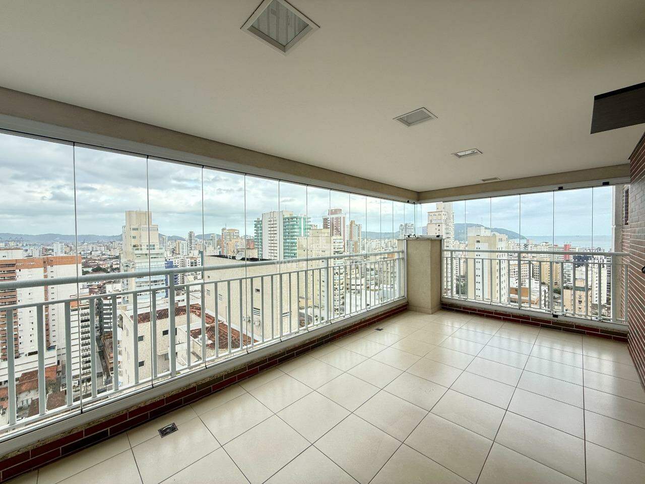 Apartamento com Vista Mar, 3 Suítes, Varanda Gourmet, 2 Vagas e Lazer Completo no Boqueirão – Santos/SP em Boqueirão, Santos — foto 6