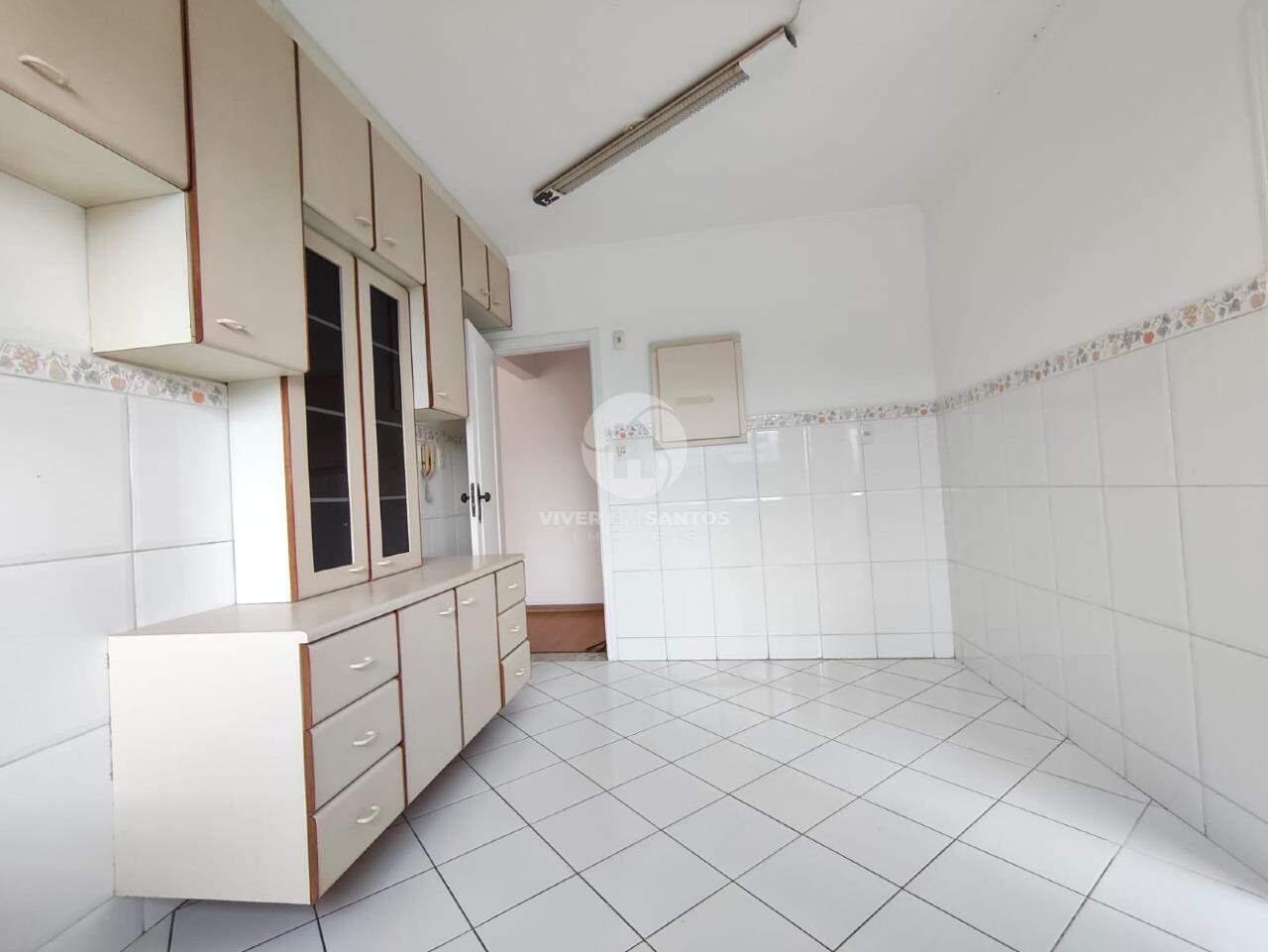 Apartamento de Frente, 2 Dormitórios, Suíte, Vista Livre e Garagem Demarcada na Ponta da Praia – Santos/SP em Ponta da Praia, Santos — foto 15
