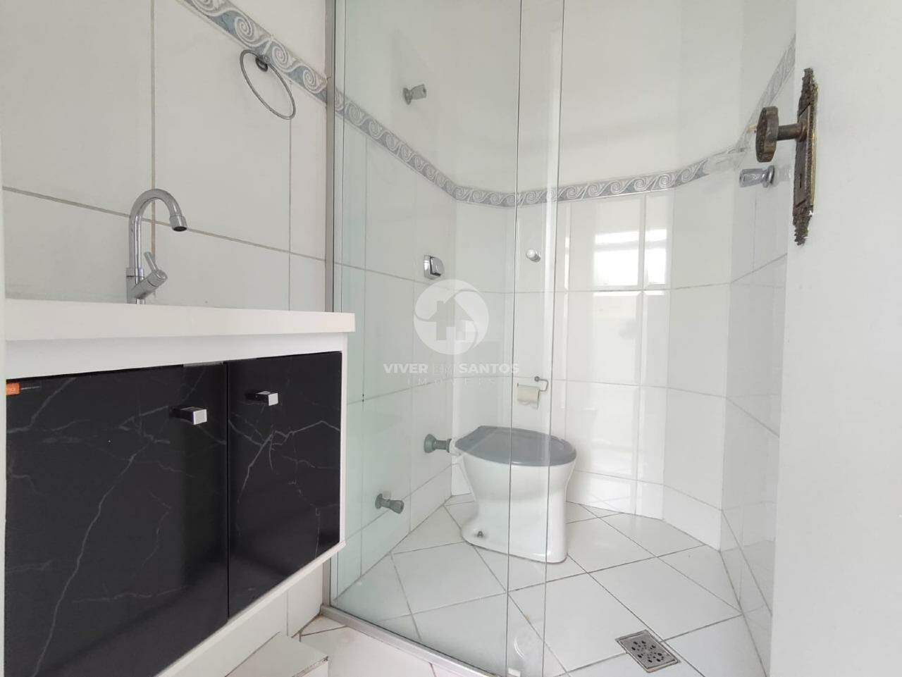 Apartamento de Frente, 2 Dormitórios, Suíte, Vista Livre e Garagem Demarcada na Ponta da Praia – Santos/SP em Ponta da Praia, Santos — foto 10
