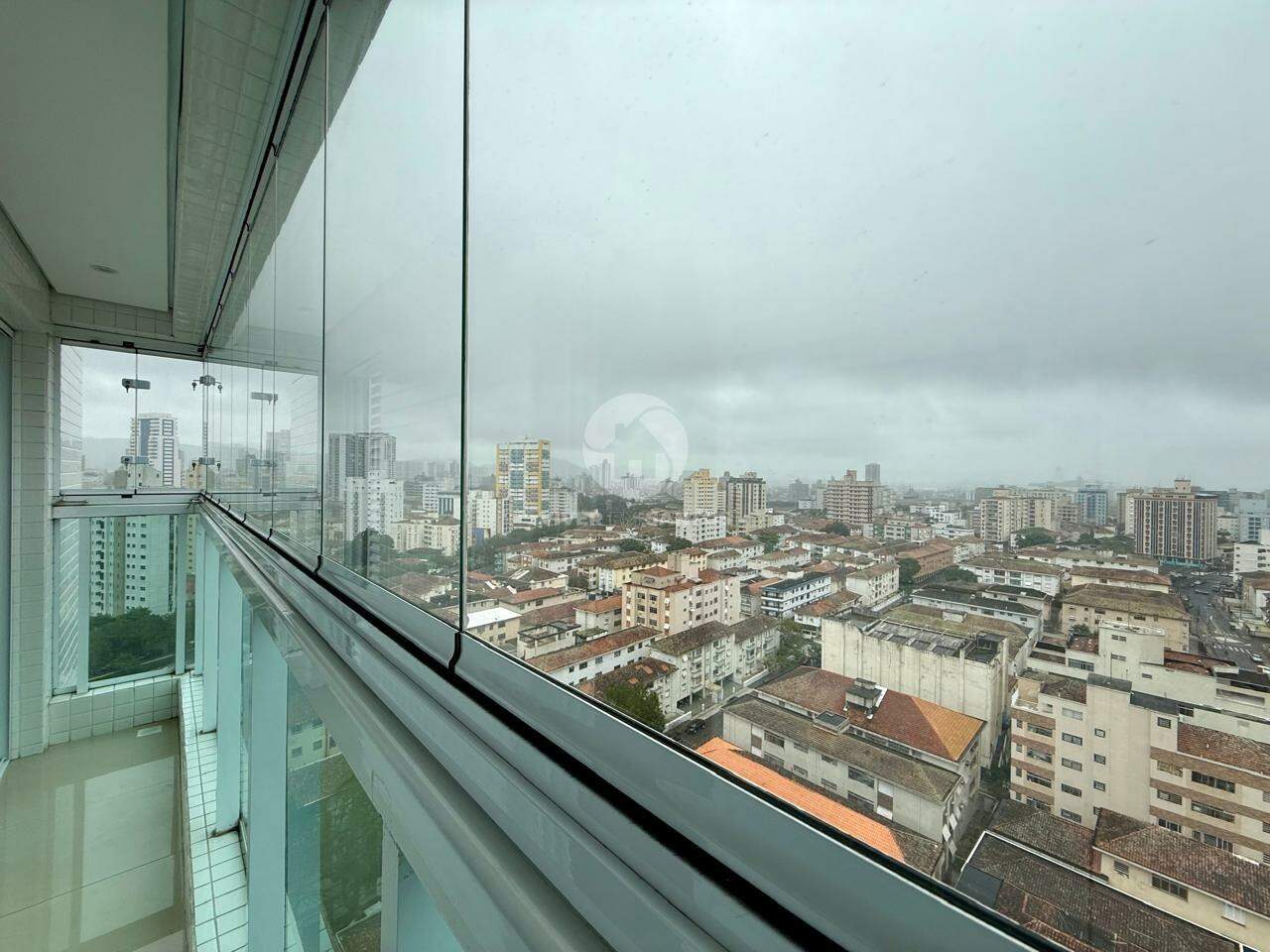 Apartamento Reformado, 2 Dormitórios, Varanda e Lazer Completo no Embaré – Santos/SP em Embaré, Santos — foto 5