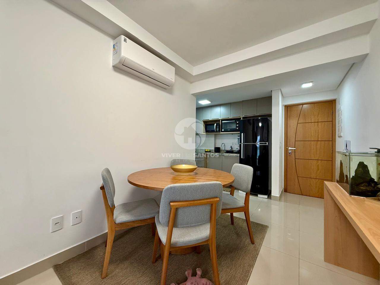 Apartamento Reformado, 2 Dormitórios, Varanda e Lazer Completo no Embaré – Santos/SP em Embaré, Santos — foto 8