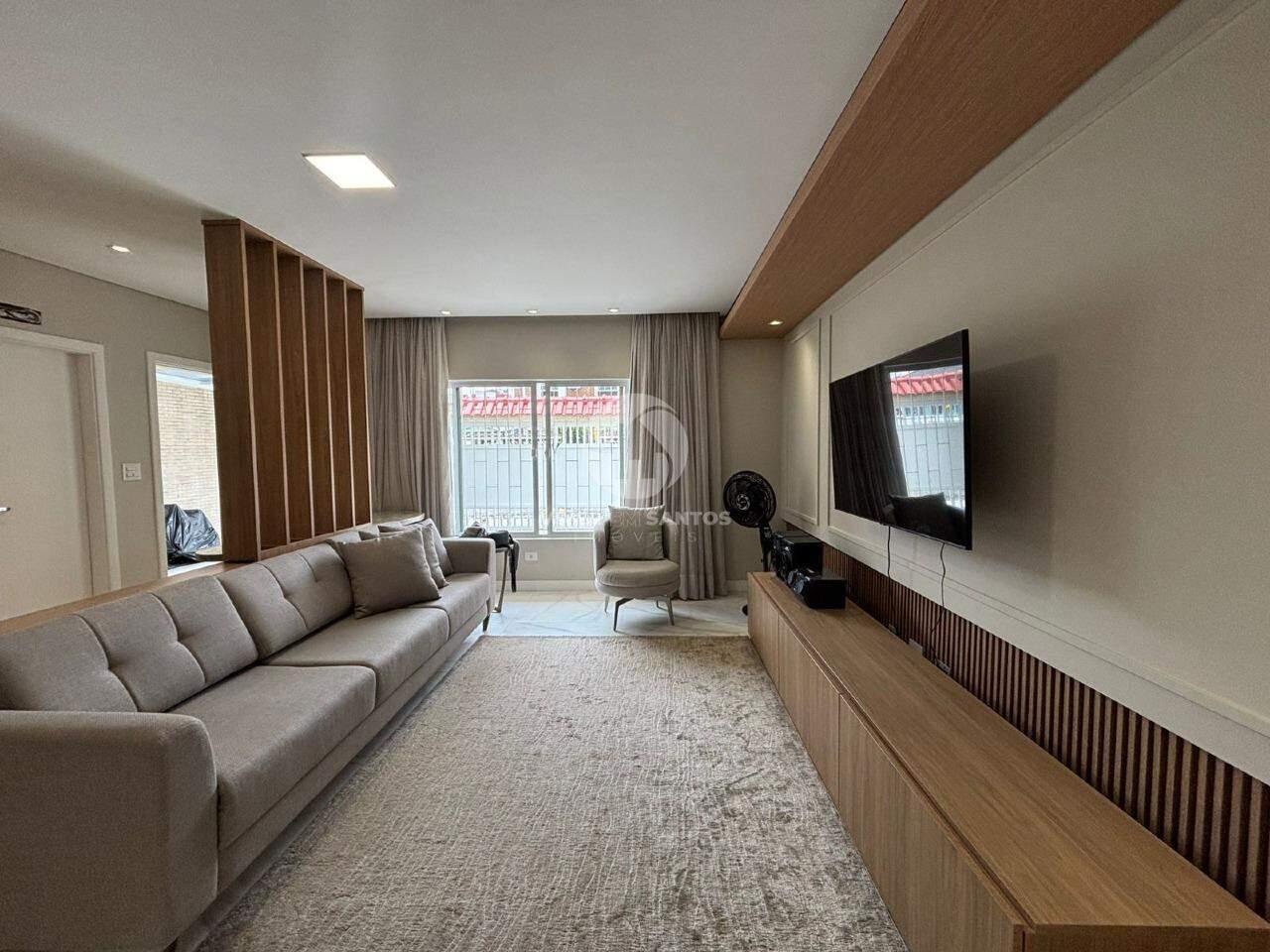 Casa Reformada, 4 Dormitórios, Suíte com Closet, Solarium, Churrasqueira e 3 Vagas no Campo Grande – Santos/SP em Campo Grande, Santos — foto 2