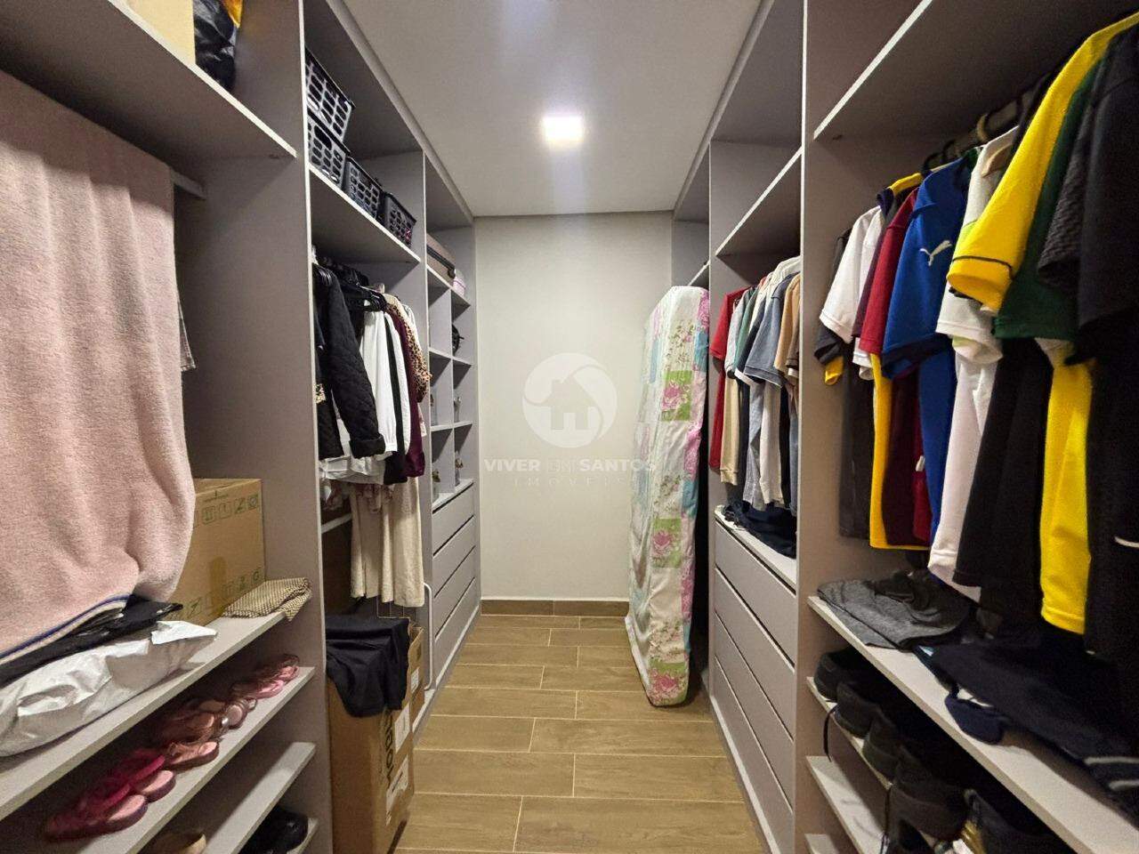 Casa Reformada, 4 Dormitórios, Suíte com Closet, Solarium, Churrasqueira e 3 Vagas no Campo Grande – Santos/SP em Campo Grande, Santos — foto 28