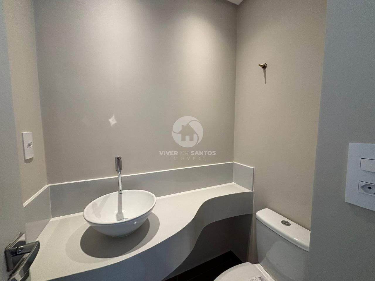 Casa Reformada, 4 Dormitórios, Suíte com Closet, Solarium, Churrasqueira e 3 Vagas no Campo Grande – Santos/SP em Campo Grande, Santos — foto 30
