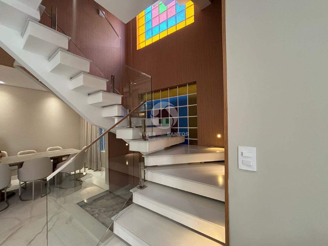 Casa Reformada, 4 Dormitórios, Suíte com Closet, Solarium, Churrasqueira e 3 Vagas no Campo Grande – Santos/SP em Campo Grande, Santos — foto 23