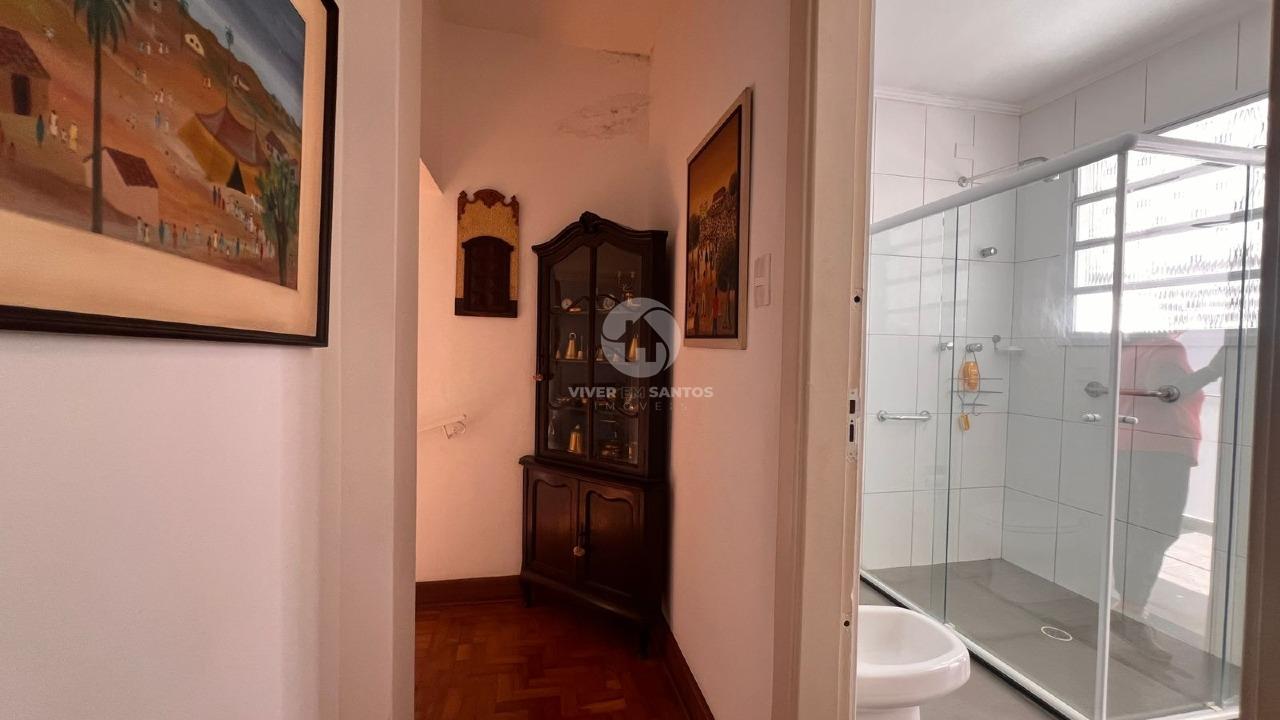 Casa com 337 m², 4 Dormitórios e Garagem para 5 Veículos a 1 Quadra da Praia no Boqueirão – Santos/SP em Boqueirão, Santos — foto 25