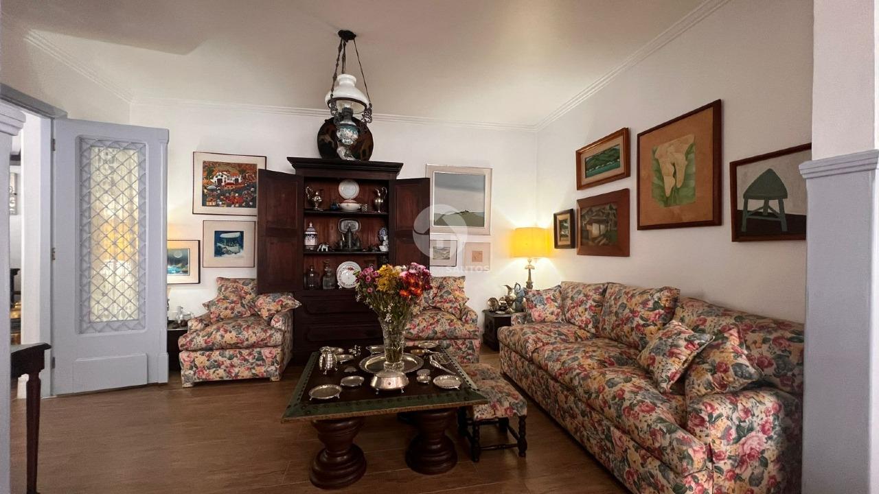 Casa com 337 m², 4 Dormitórios e Garagem para 5 Veículos a 1 Quadra da Praia no Boqueirão – Santos/SP em Boqueirão, Santos — foto 6