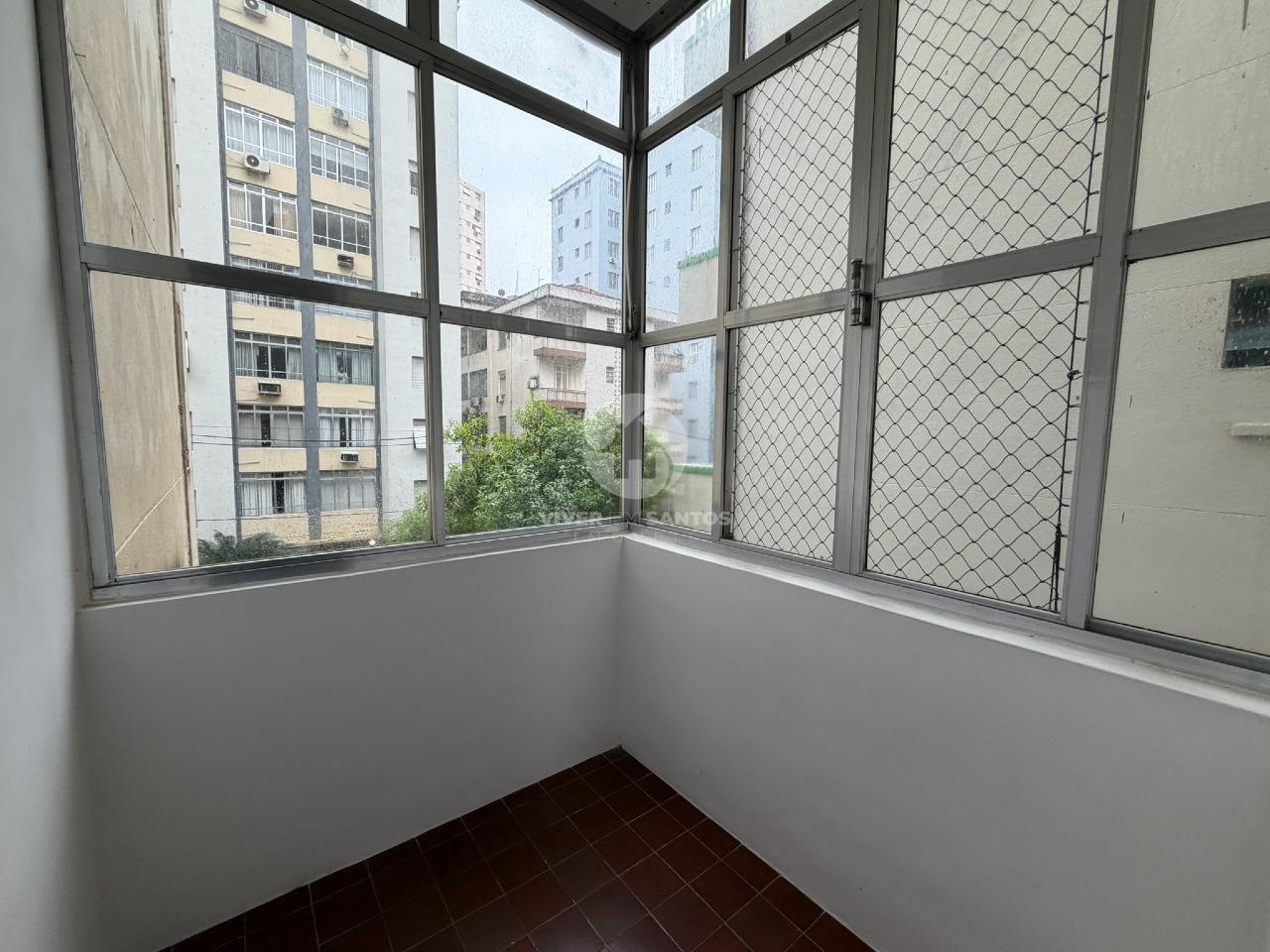 Apartamento de Frente, 1 Dormitório, Dependência Completa e Sacada a 1 Quadra da Praia no Boqueirão – Santos/SP em Boqueirão, Santos — foto 5