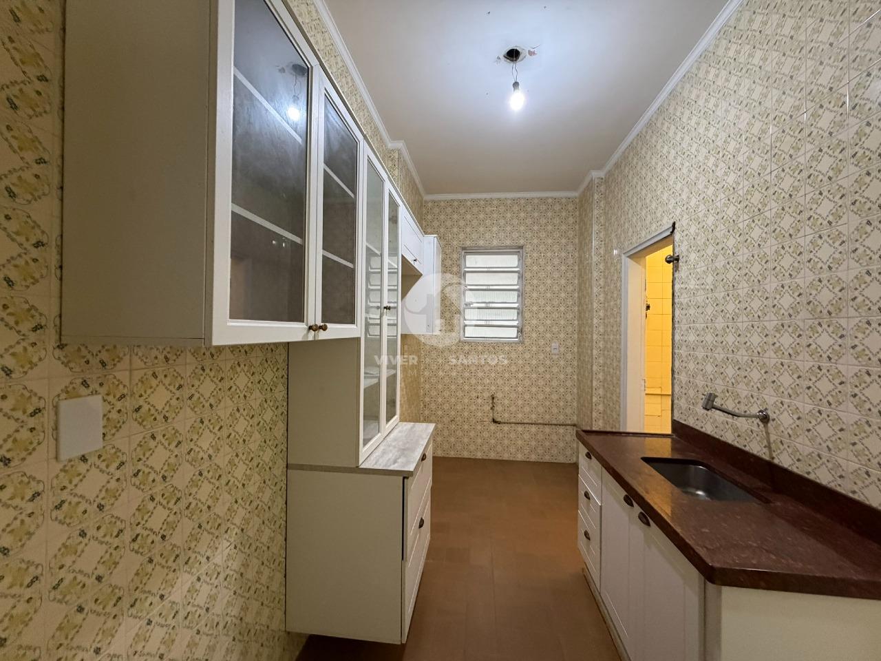 Apartamento de Frente, 1 Dormitório, Dependência Completa e Sacada a 1 Quadra da Praia no Boqueirão – Santos/SP em Boqueirão, Santos — foto 8