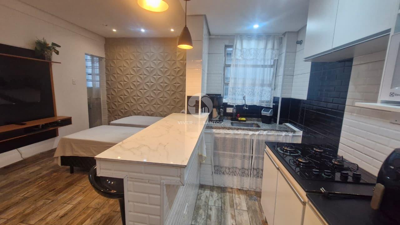 Sala Living Reformada e Mobiliada a Uma Quadra da Praia do Embaré – Santos/SP em Embaré, Santos — foto 2