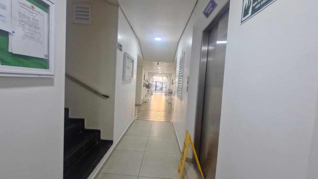 Sala Living Reformada e Mobiliada a Uma Quadra da Praia do Embaré – Santos/SP em Embaré, Santos — foto 9