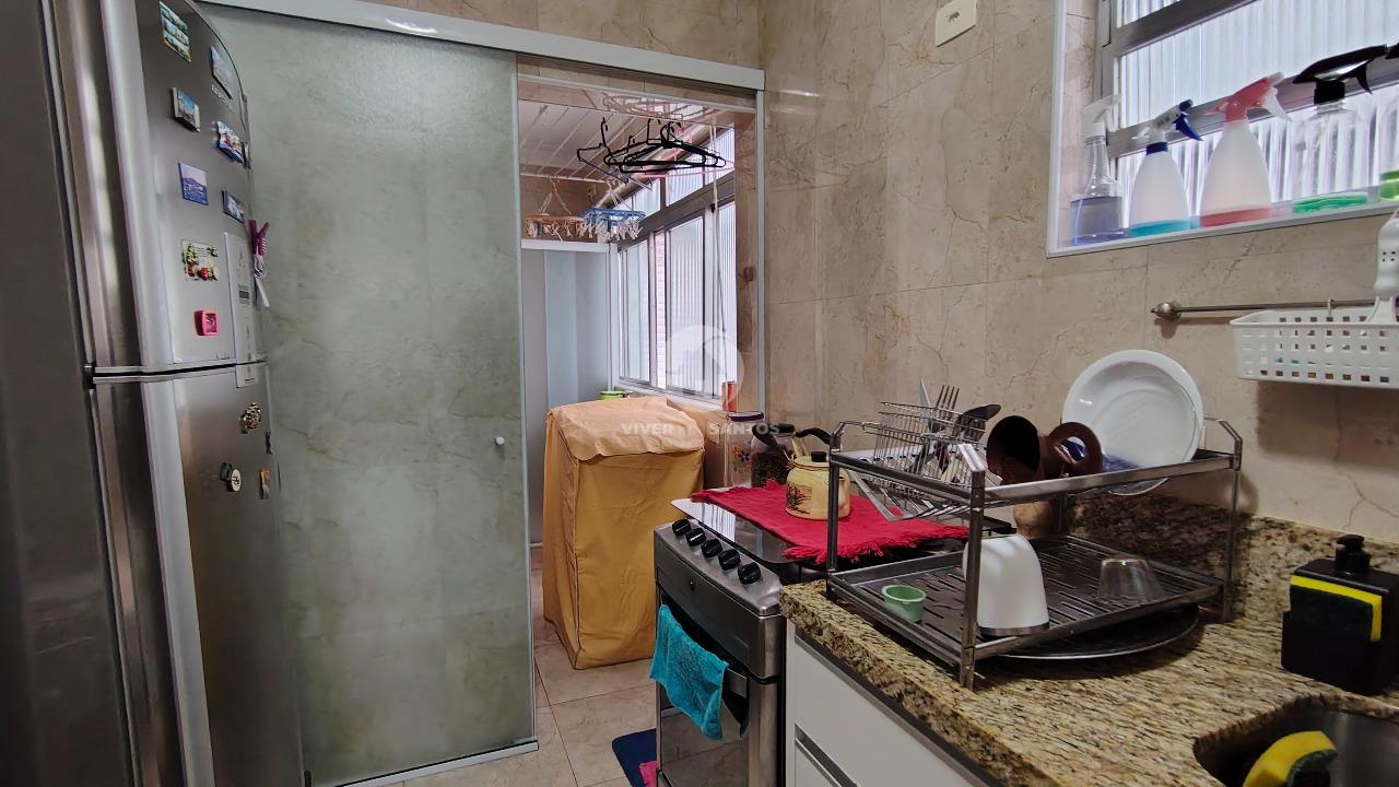 Apartamento de Frente, 2 Dormitórios, Andar Alto e a Meia Quadra da Praia no Embaré – Santos/SP em Embaré, Santos — foto 12