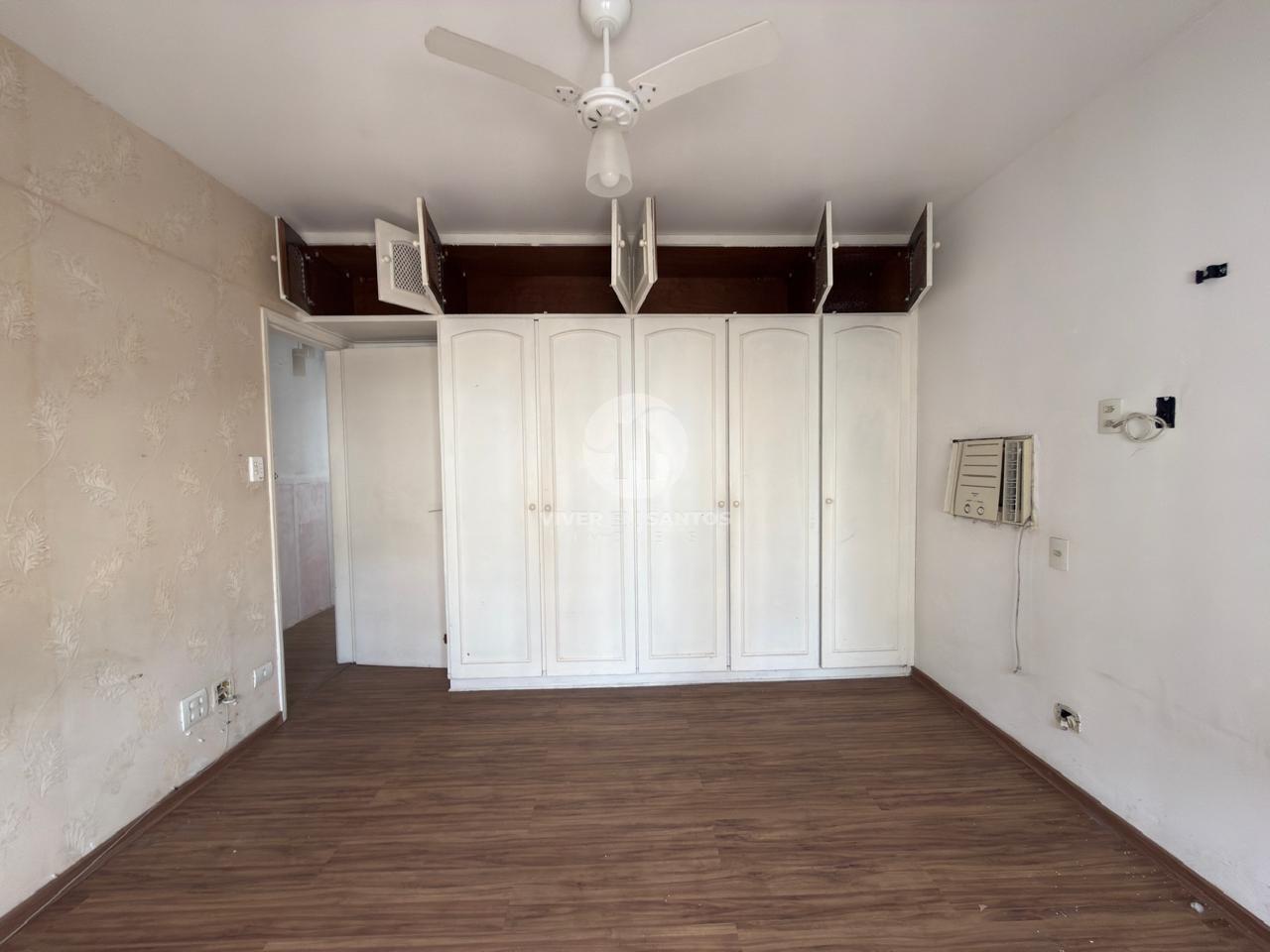 Apartamento de Frente, 2 Dormitórios e Excelente Potencial para Modernização no Embaré – Santos/SP em Embaré, Santos — foto 3