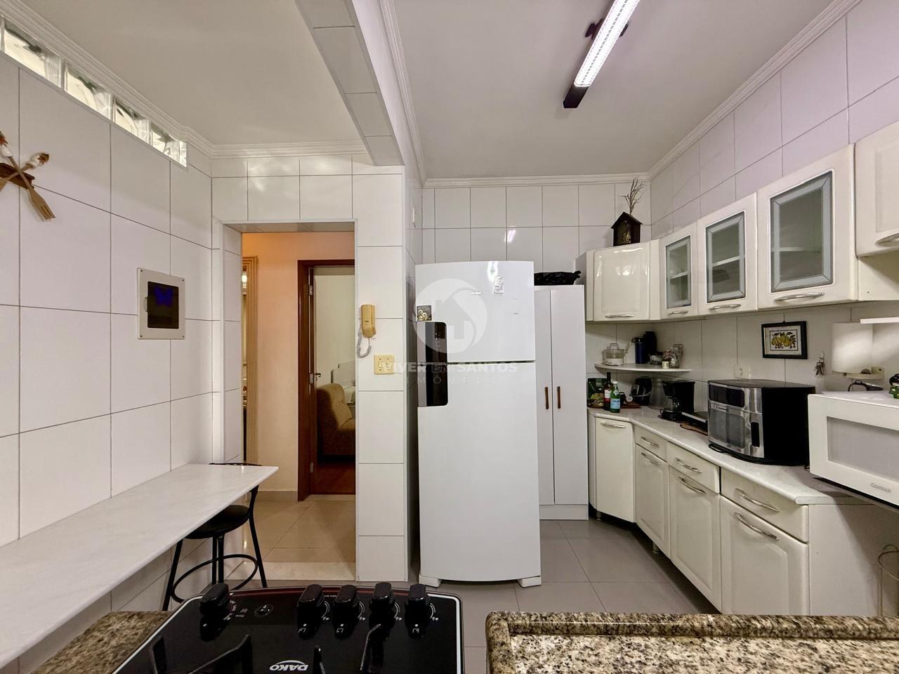 Apartamento Mobiliado, 2 Dormitórios, Suíte e Garagem a 3 Quadras da Praia no Embaré – Santos/SP em Embaré, Santos — foto 7