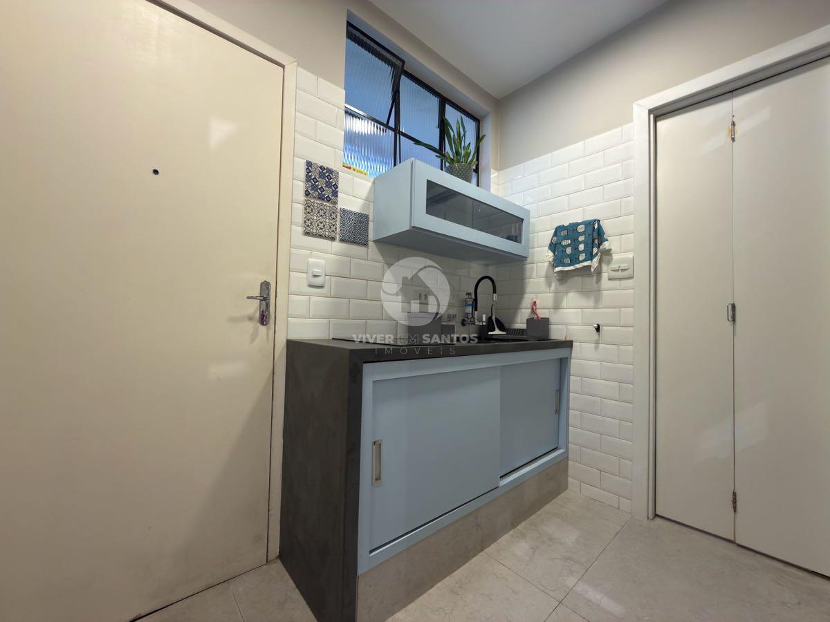 Sala Living Mobiliado e Reformado, 1 Dormitório, a 1 Quadra da Praia – Santos/SP em Boqueirão, Santos — foto 12