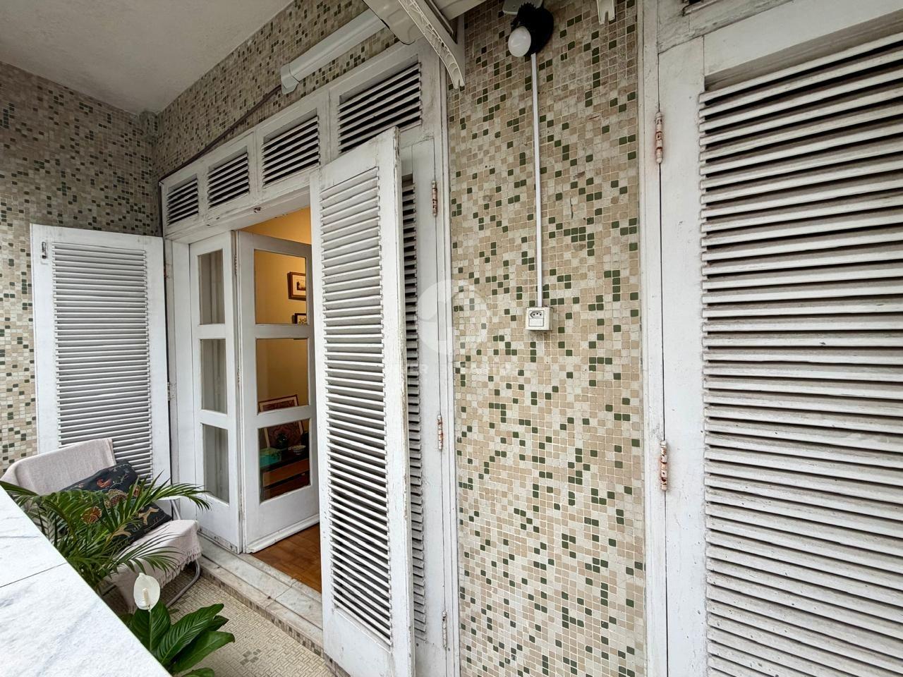 Apartamento Porteira Fechada, Varanda com Vista para o Mar e a 50 Metros da Praia do Boqueirão – Santos/SP em Boqueirão, Santos — foto 4