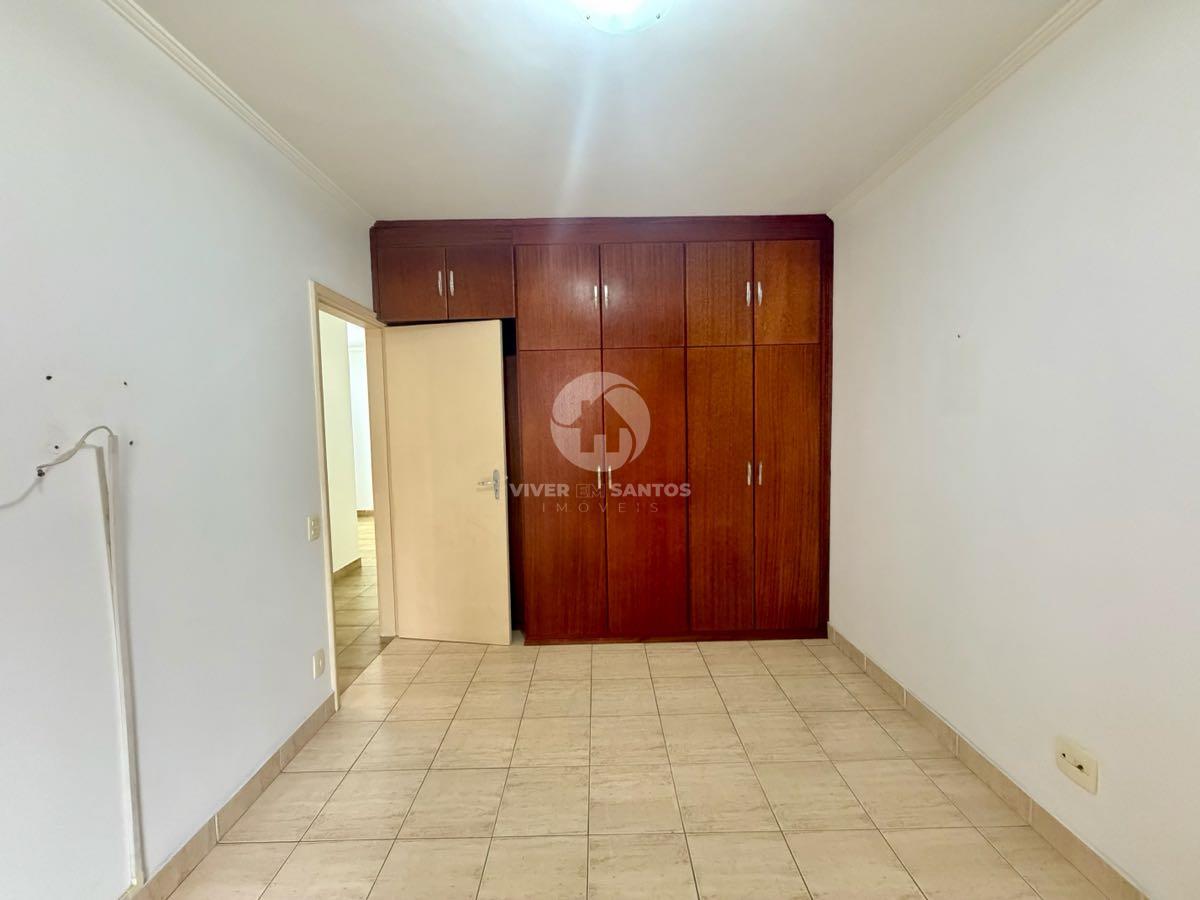 Apartamento de Frente, 2 Dormitórios, Sacada e a 1 Quadra da Praia no Boqueirão – Santos/SP em Boqueirão, Santos — foto 5